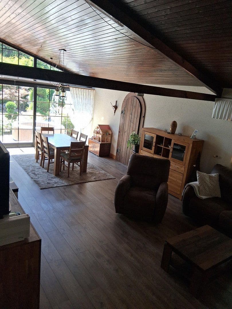 house for sale, 300 m², Mandelbachtal, Saarland house for sale, 300 m², Mandelbachtal, Saarland