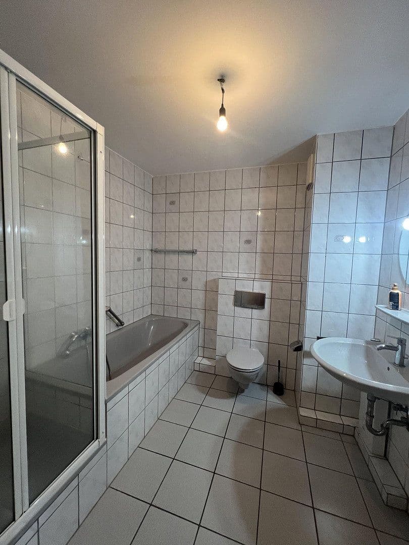 2 bedroom flat to rent, 73 m², Rösrath, North Rhine-Westphalia 2 bedroom flat to rent, 73 m², Rösrath, North Rhine-Westphalia