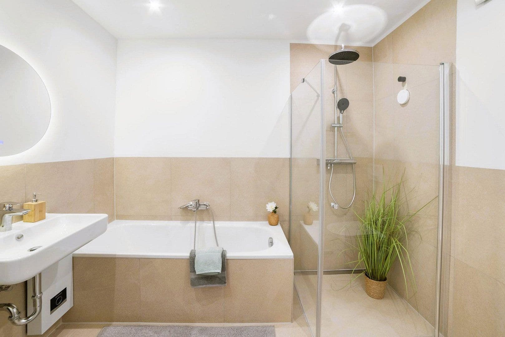 2 bedroom with open-plan kitchen flat for sale, 84 m², Duisburg, North Rhine-Westphalia 2 bedroom with open-plan kitchen flat for sale, 84 m², Duisburg, North Rhine-Westphalia