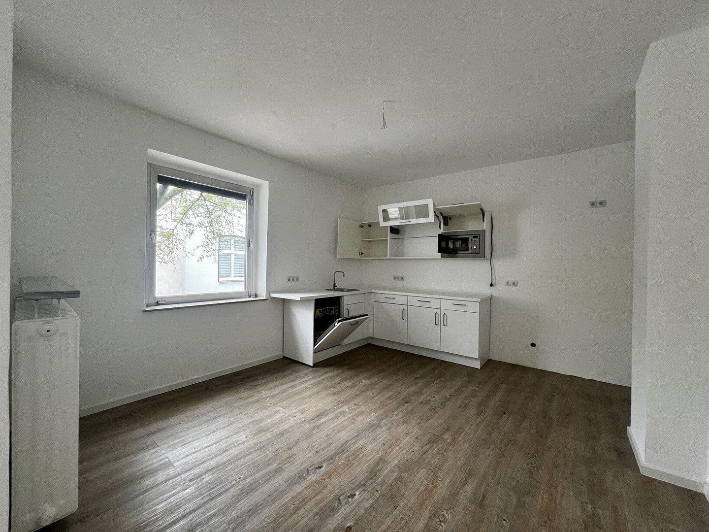 2 bedroom flat to rent, 88 m², Hermann-Albertz-Str.188, Oberhausen, North Rhine-Westphalia 2 bedroom flat to rent, 88 m², Hermann-Albertz-Str.188, Oberhausen, North Rhine-Westphalia