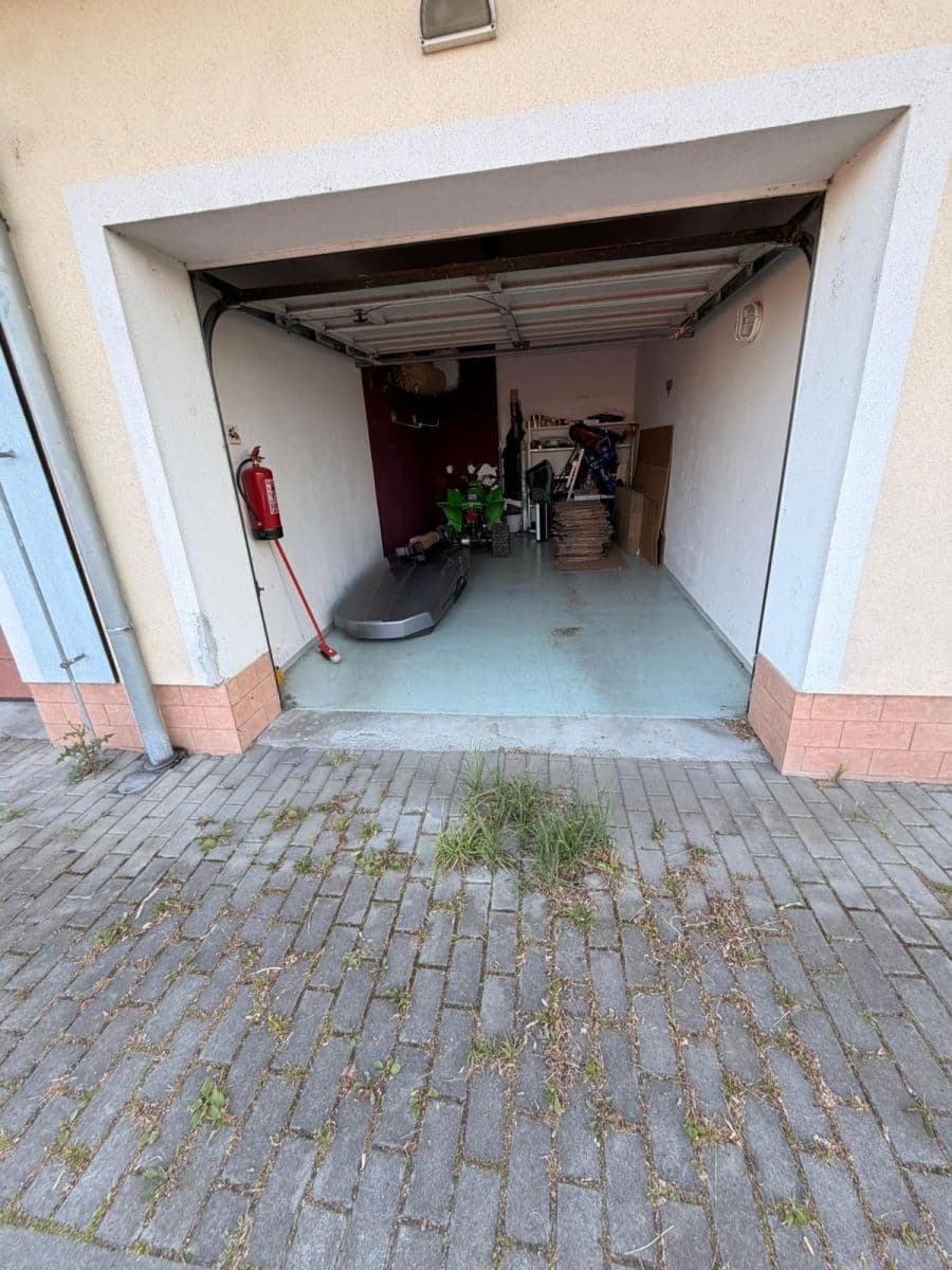 garage to rent, 20 m², Hrnčířská, Jesenice, Středočeský Region garage to rent, 20 m², Hrnčířská, Jesenice, Středočeský Region