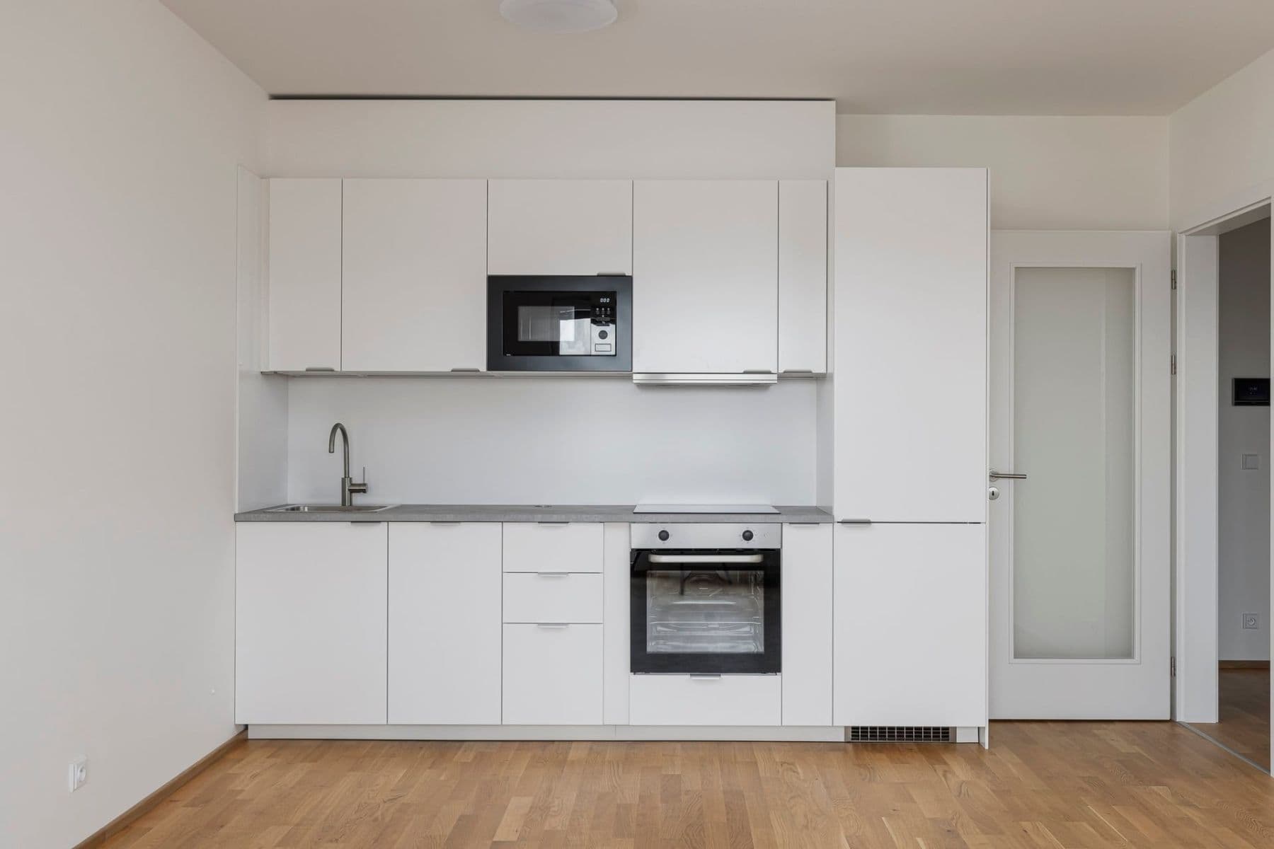 1 bedroom with open-plan kitchen flat to rent, 51 m², Fafkových, Prague, Prague 1 bedroom with open-plan kitchen flat to rent, 51 m², Fafkových, Prague, Prague