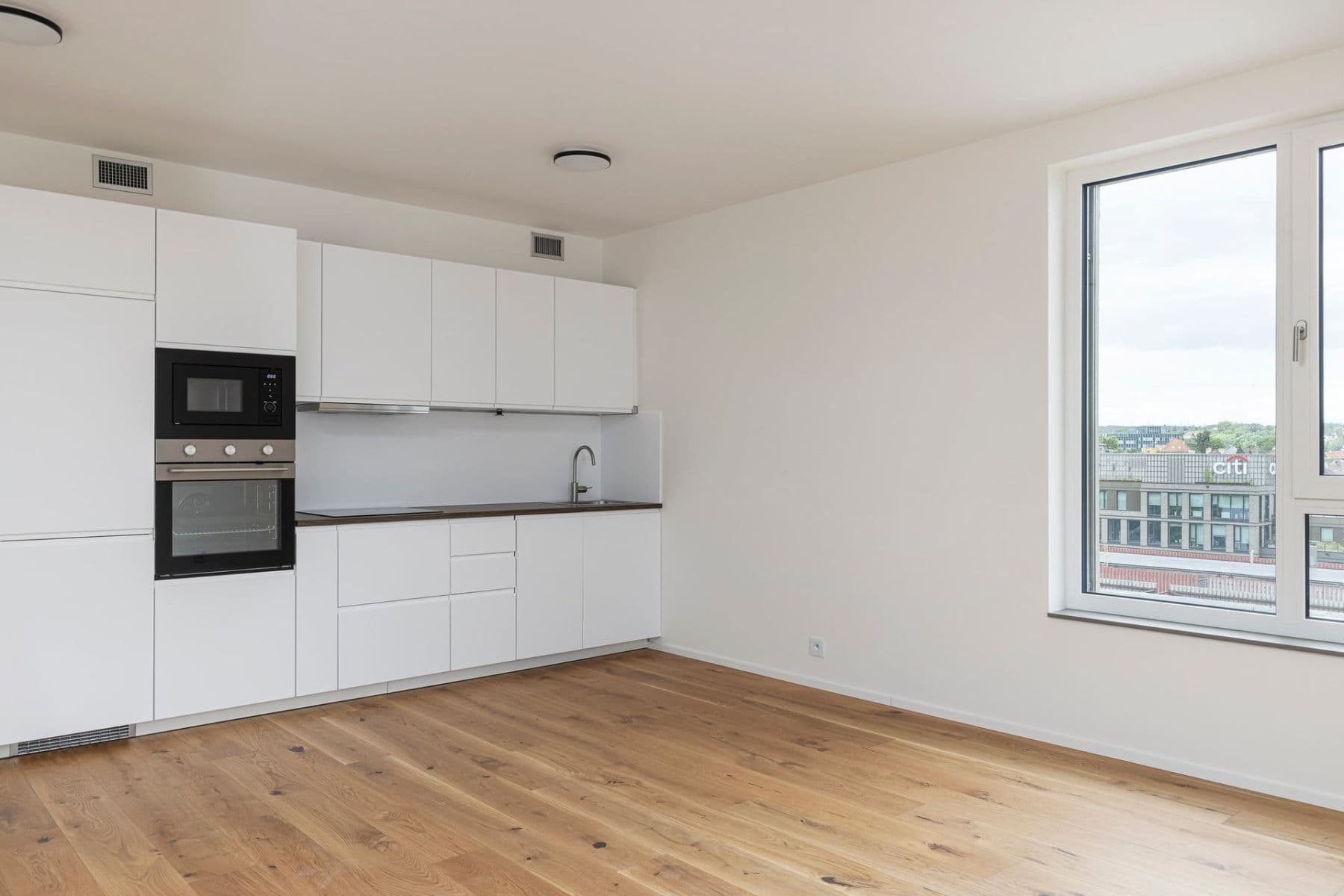 Studio flat to rent, 39 m², U Komína, Prague, Prague Studio flat to rent, 39 m², U Komína, Prague, Prague