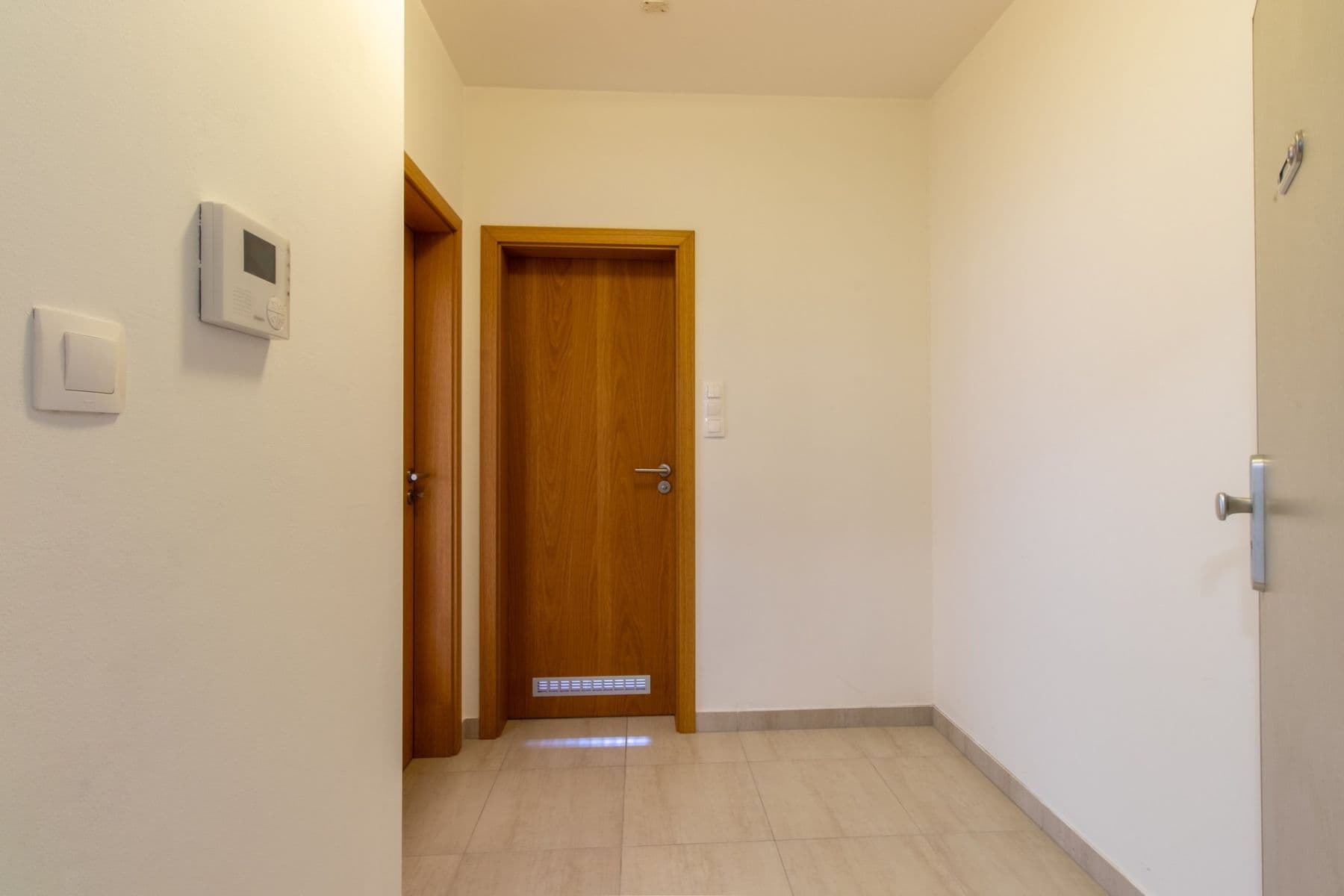 1 bedroom with open-plan kitchen flat to rent, 43 m², Na výspě, Prague, Prague 1 bedroom with open-plan kitchen flat to rent, 43 m², Na výspě, Prague, Prague