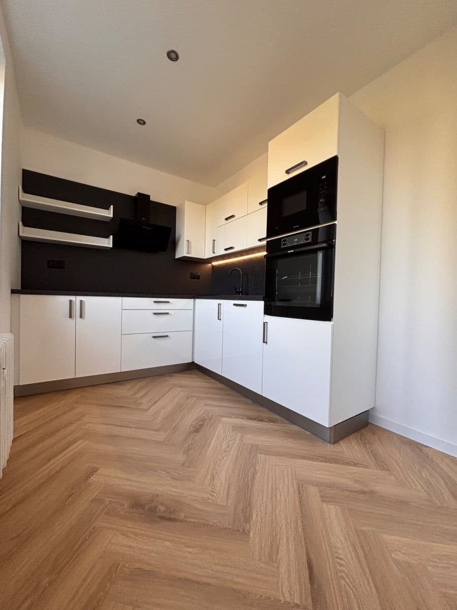 1 bedroom with open-plan kitchen flat for sale, 51 m², Okrajová, Havířov, Moravskoslezský Region 1 bedroom with open-plan kitchen flat for sale, 51 m², Okrajová, Havířov, Moravskoslezský Region
