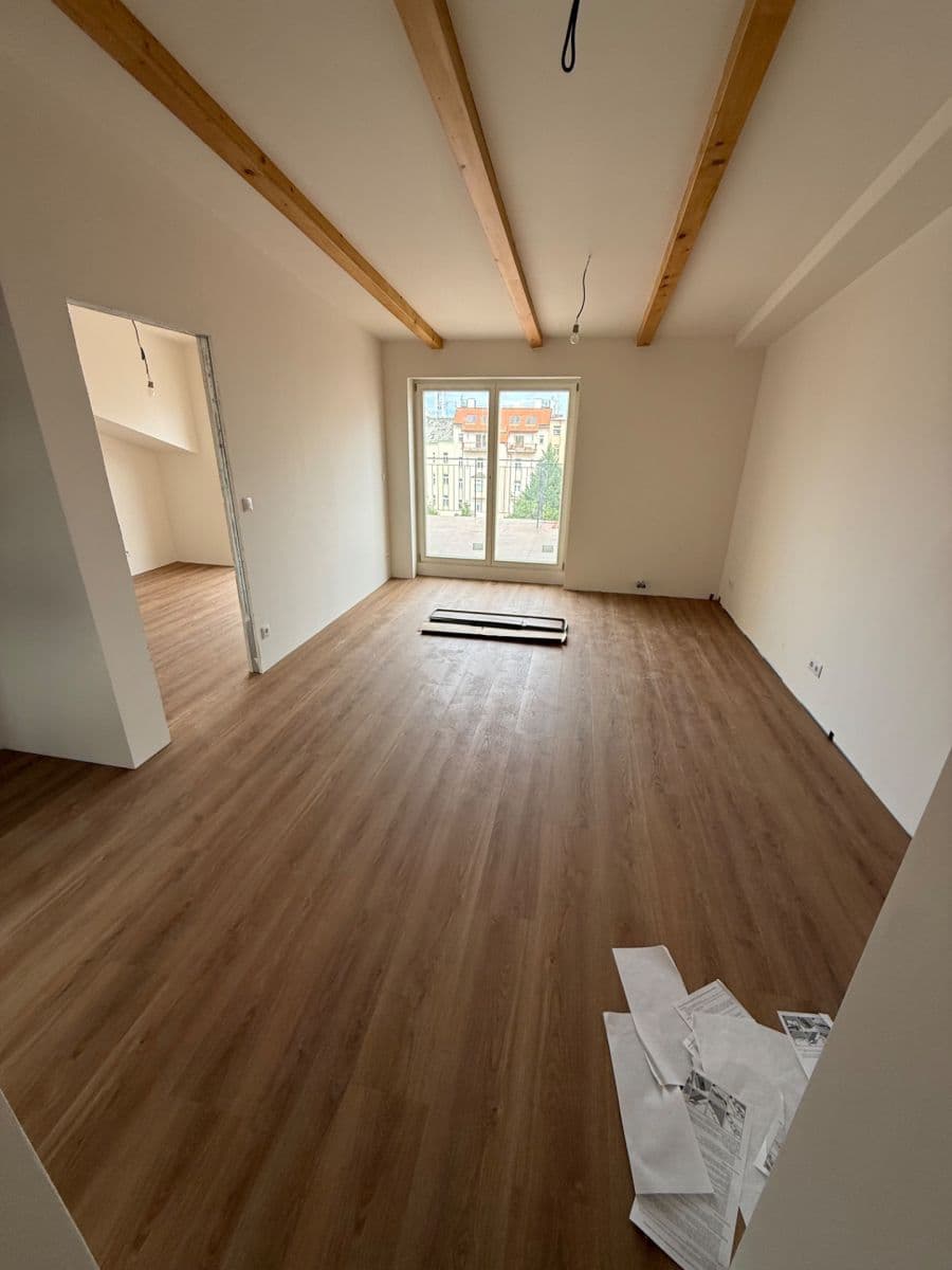 1 bedroom with open-plan kitchen flat to rent, 85 m², Chodská, Prague, Prague 1 bedroom with open-plan kitchen flat to rent, 85 m², Chodská, Prague, Prague