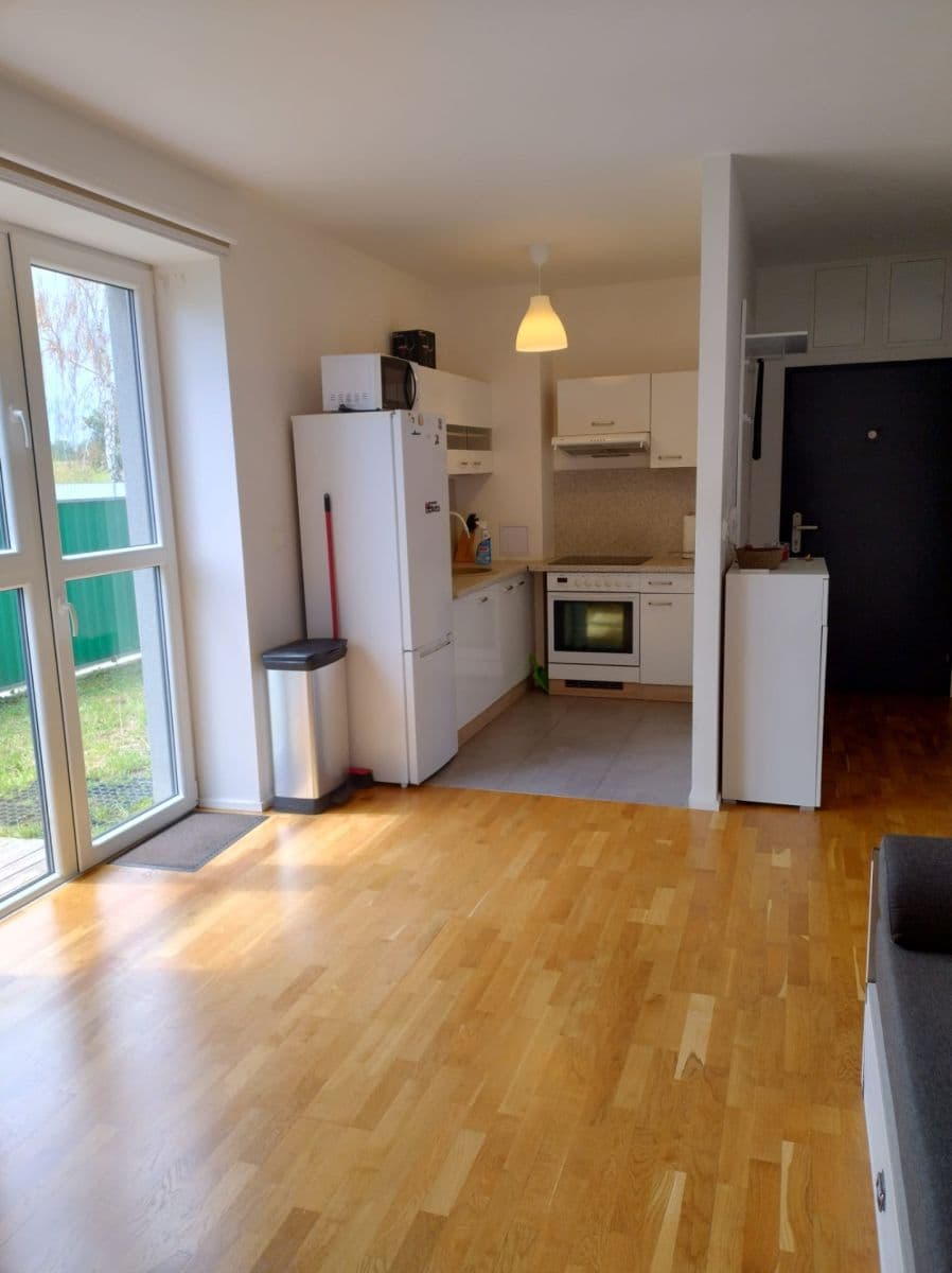1 bedroom with open-plan kitchen flat to rent, 43 m², Na Radouči, Mladá Boleslav, Středočeský Region 1 bedroom with open-plan kitchen flat to rent, 43 m², Na Radouči, Mladá Boleslav, Středočeský Region