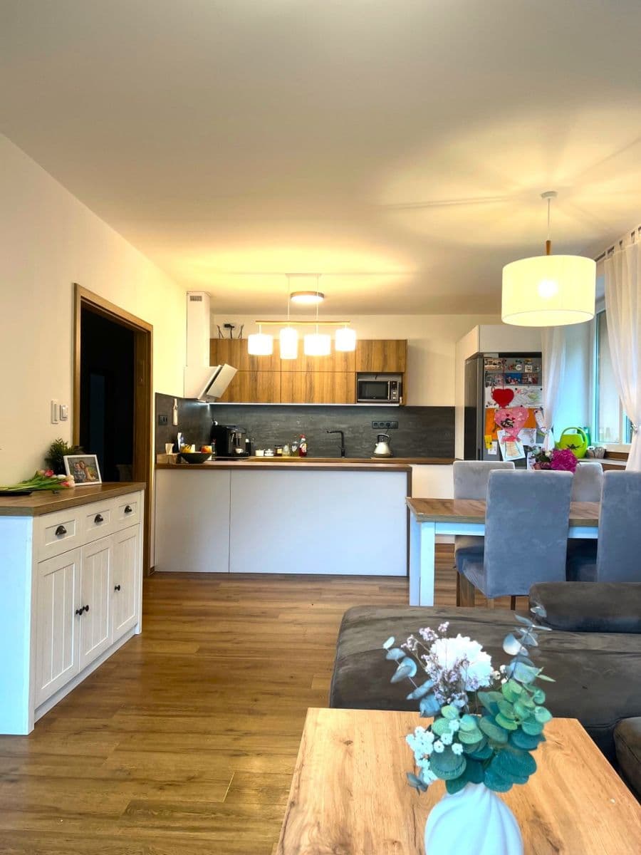 2 bedroom with open-plan kitchen flat for sale, 101 m², Adamovská, Trutnov, Královéhradecký Region 2 bedroom with open-plan kitchen flat for sale, 101 m², Adamovská, Trutnov, Královéhradecký Region