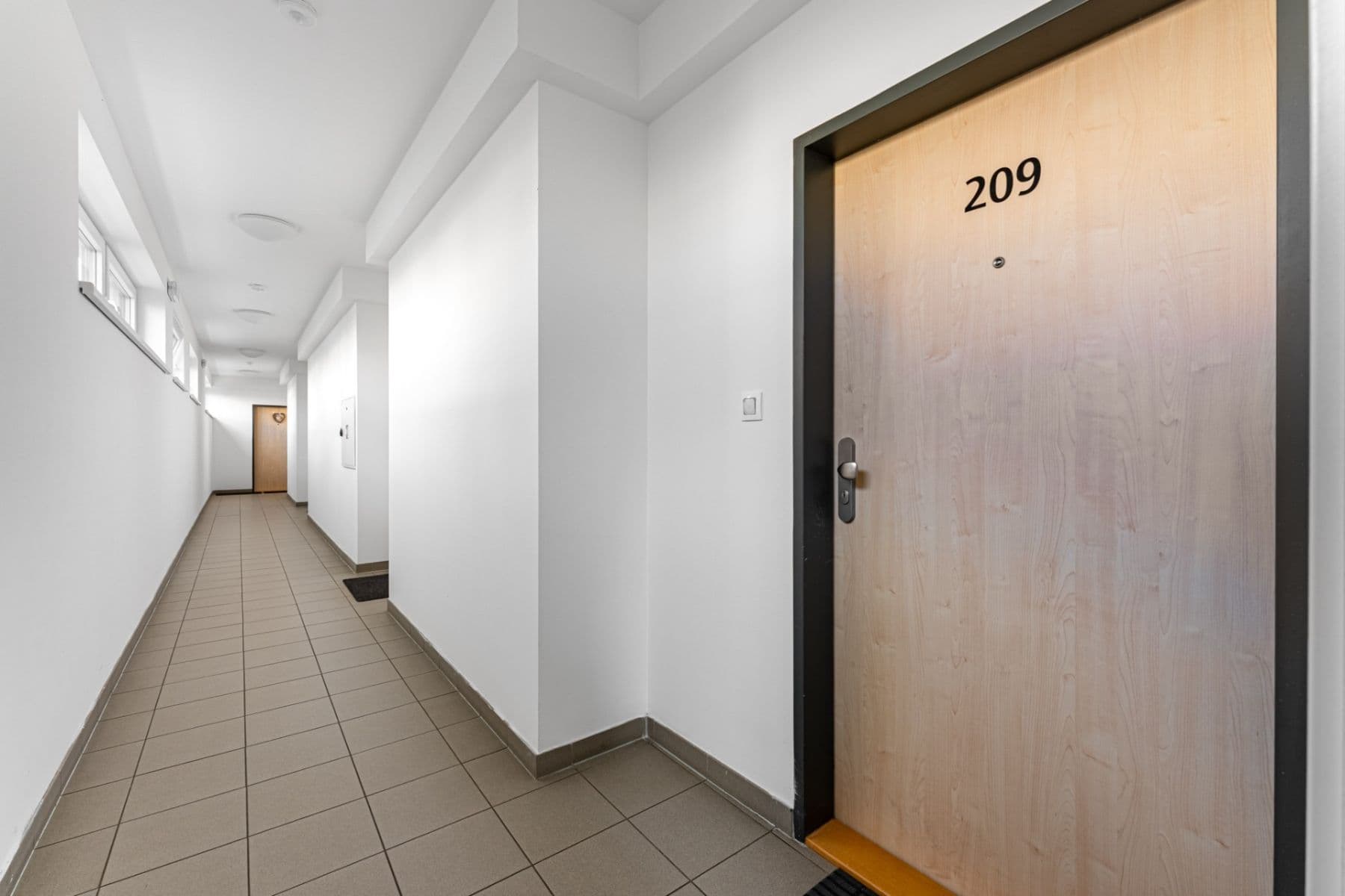 Studio flat to rent, 32 m², U Hostavického potoka, Prague, Prague Studio flat to rent, 32 m², U Hostavického potoka, Prague, Prague