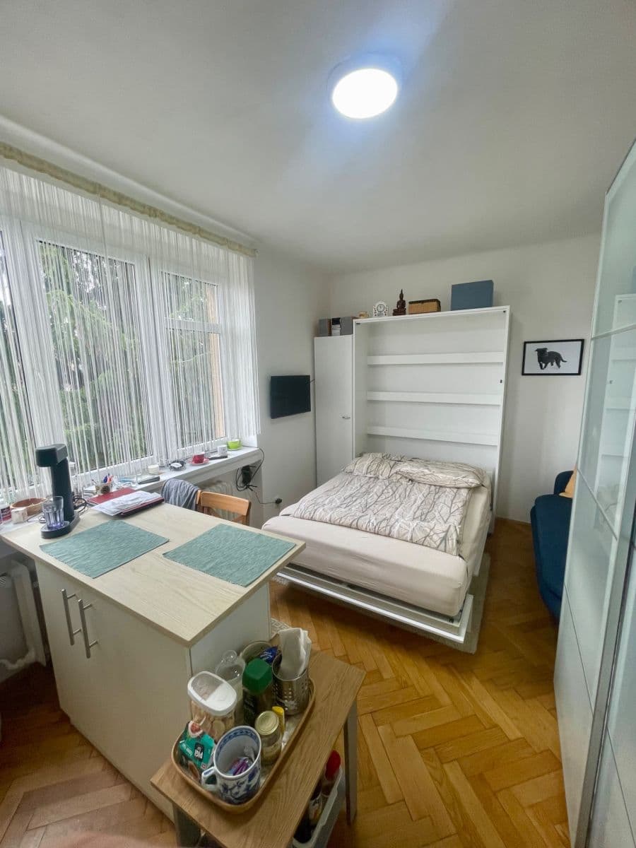 Studio flat to rent, 24 m², náměstí Hrdinů, Prague, Prague Studio flat to rent, 24 m², náměstí Hrdinů, Prague, Prague