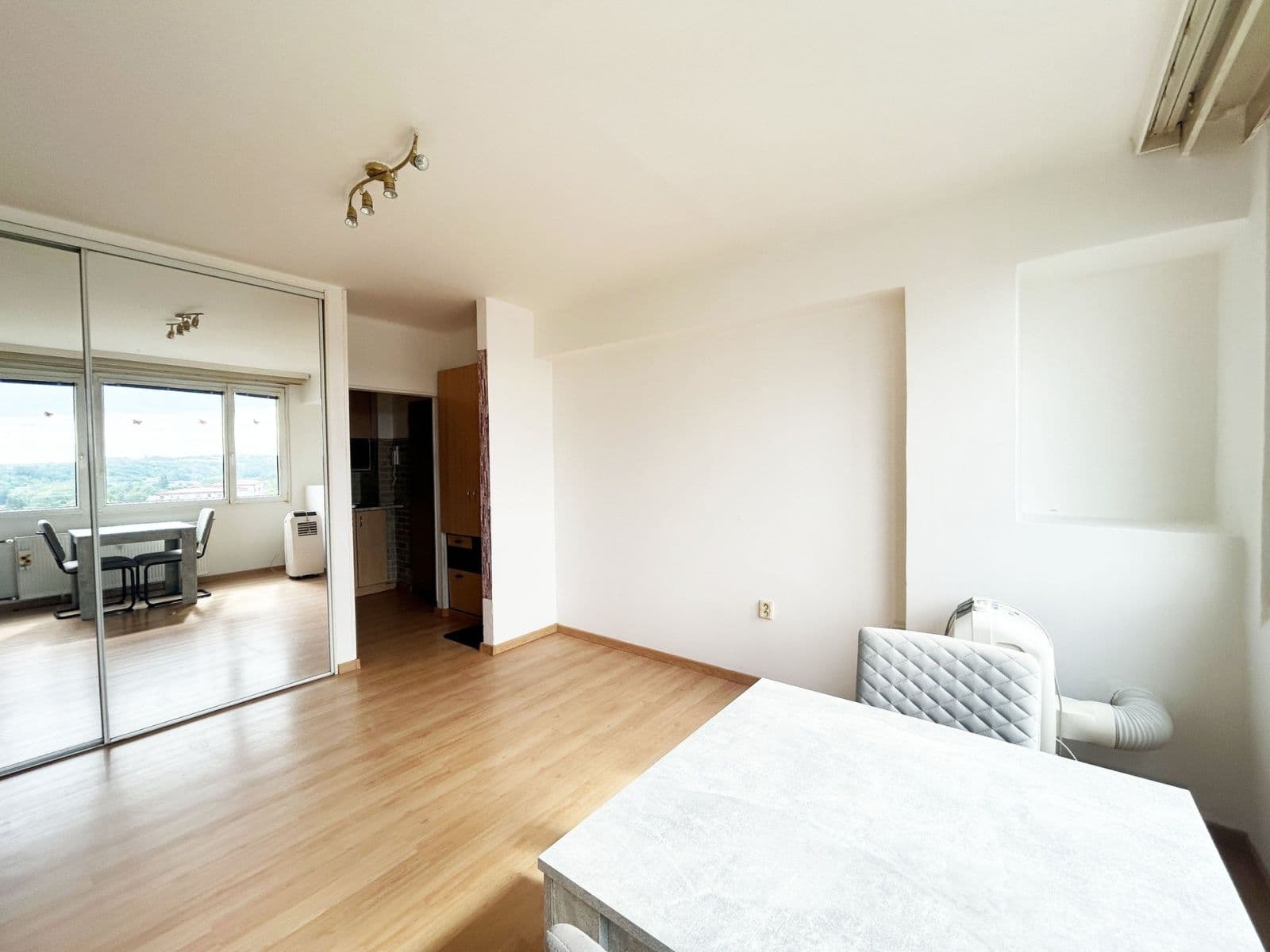 Studio flat to rent, 23 m², K Červenému vrchu, Prague, Prague Studio flat to rent, 23 m², K Červenému vrchu, Prague, Prague