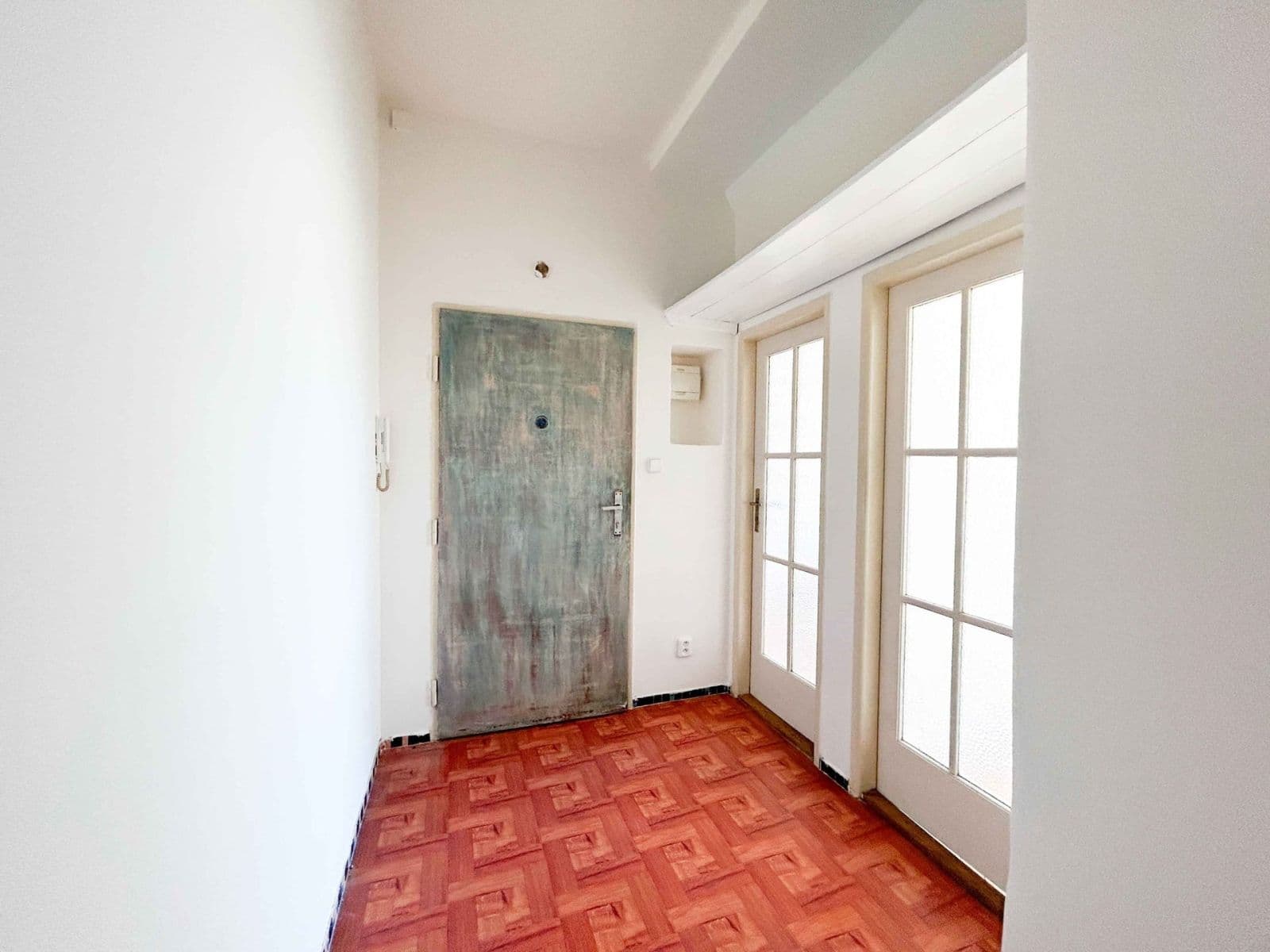 1 bedroom with open-plan kitchen flat to rent, 36 m², Nádražní, Prague, Prague 1 bedroom with open-plan kitchen flat to rent, 36 m², Nádražní, Prague, Prague