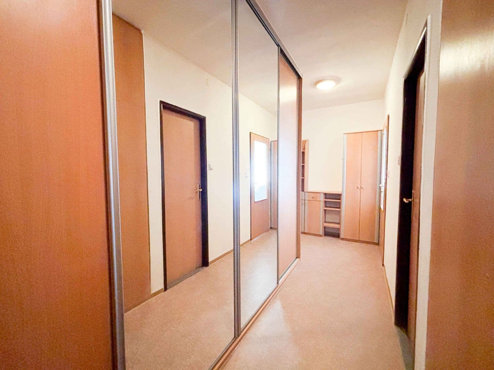 2 bedroom with open-plan kitchen flat to rent, 72 m², Hlivická, Prague, Prague 2 bedroom with open-plan kitchen flat to rent, 72 m², Hlivická, Prague, Prague