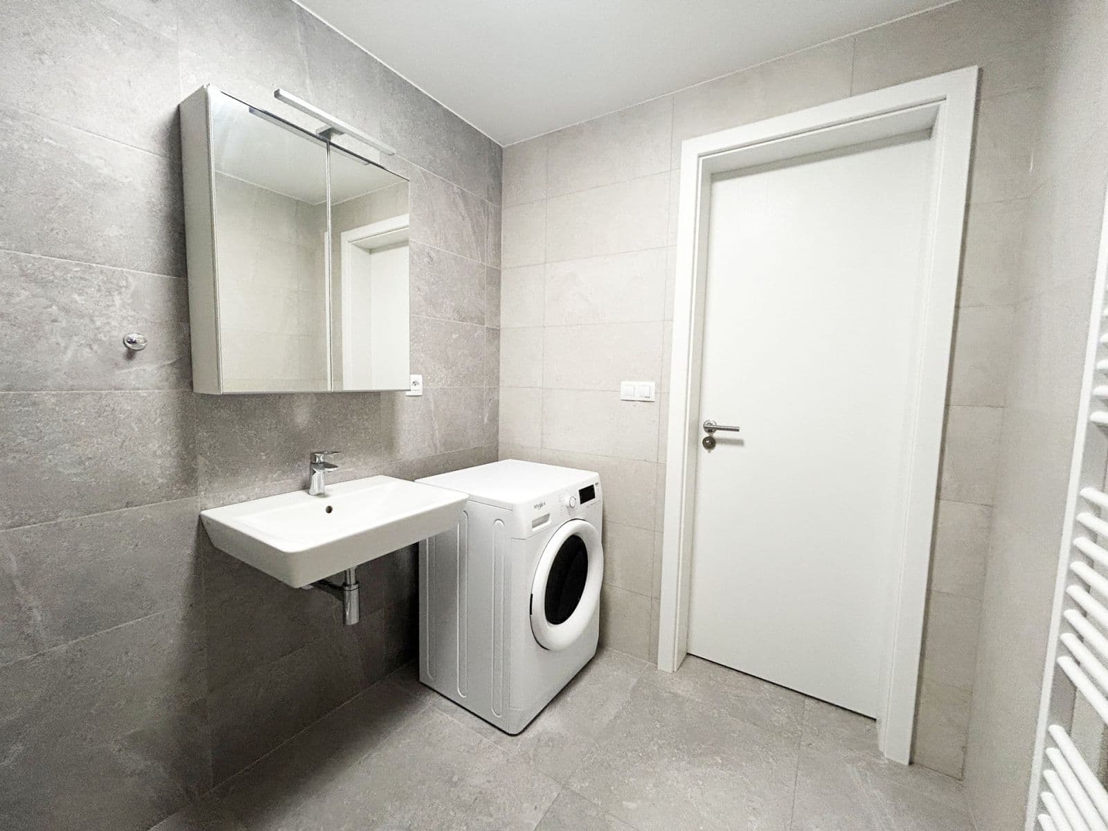 1 bedroom with open-plan kitchen flat to rent, 48 m², Kovářská, Prague, Prague 1 bedroom with open-plan kitchen flat to rent, 48 m², Kovářská, Prague, Prague