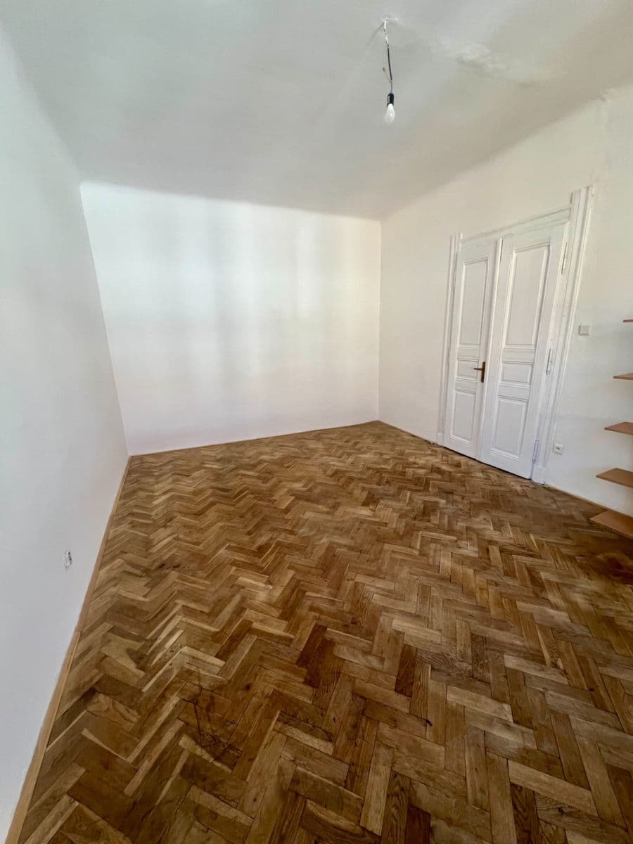 1 bedroom with open-plan kitchen flat to rent, 50 m², Bořivojova, Prague, Prague 1 bedroom with open-plan kitchen flat to rent, 50 m², Bořivojova, Prague, Prague