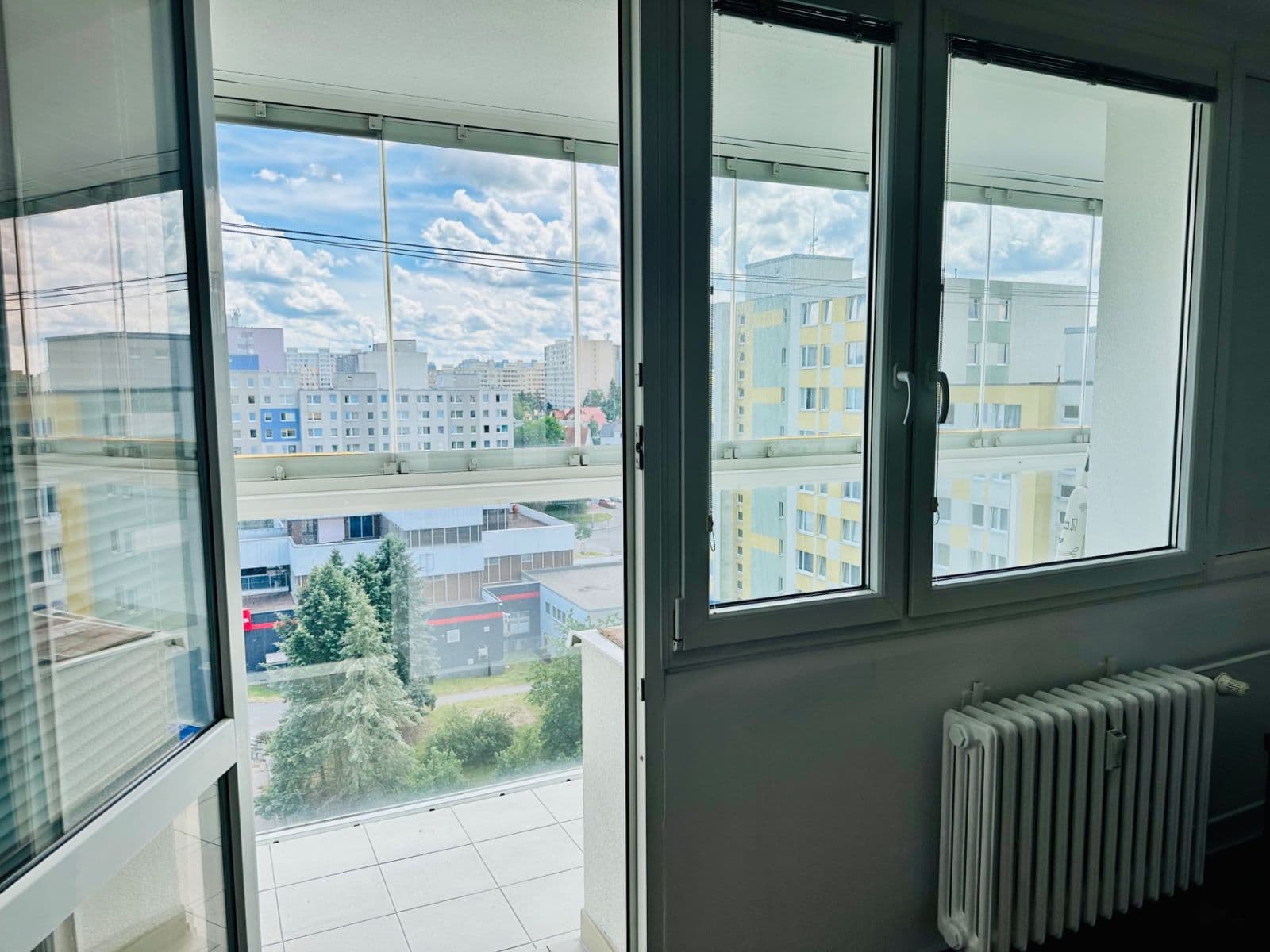 3 bedroom flat to rent, 75 m², Hekrova, Prague, Prague 3 bedroom flat to rent, 75 m², Hekrova, Prague, Prague