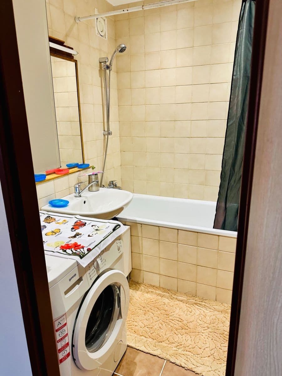 3 bedroom flat to rent, 75 m², Hekrova, Prague, Prague 3 bedroom flat to rent, 75 m², Hekrova, Prague, Prague