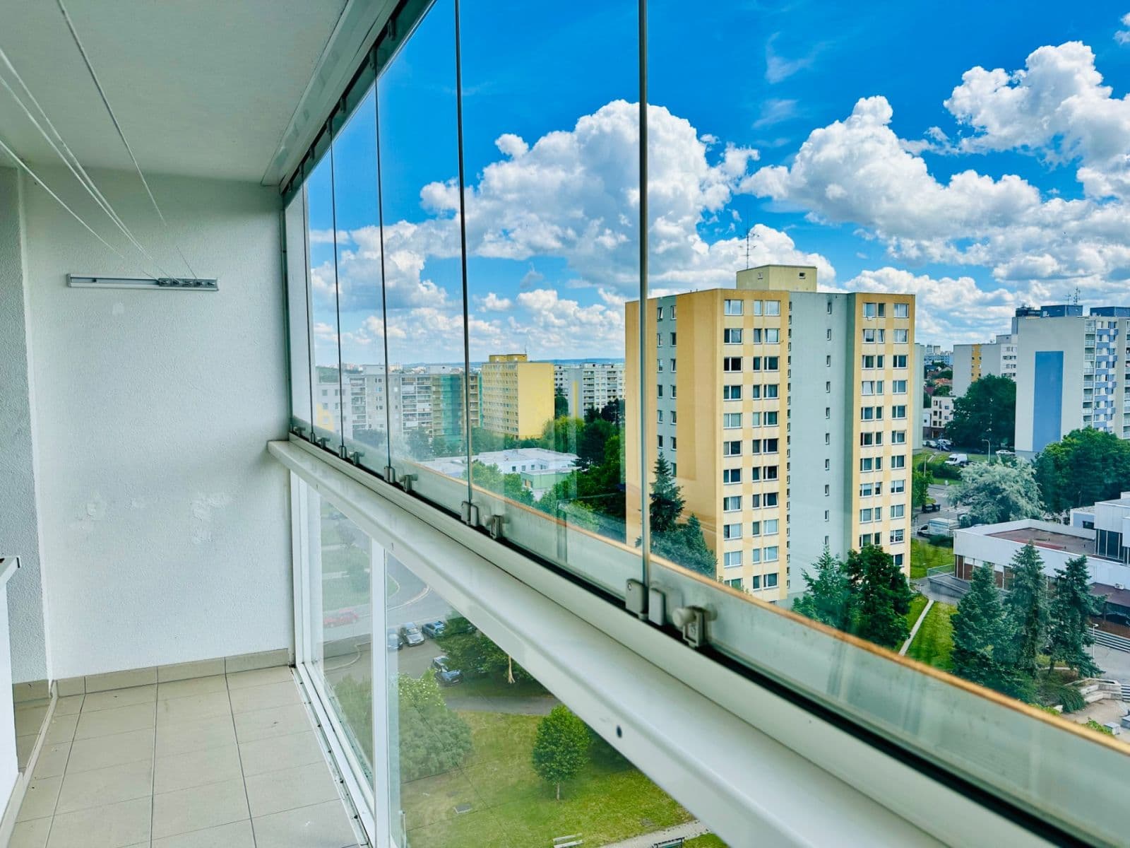 3 bedroom flat to rent, 75 m², Hekrova, Prague, Prague 3 bedroom flat to rent, 75 m², Hekrova, Prague, Prague