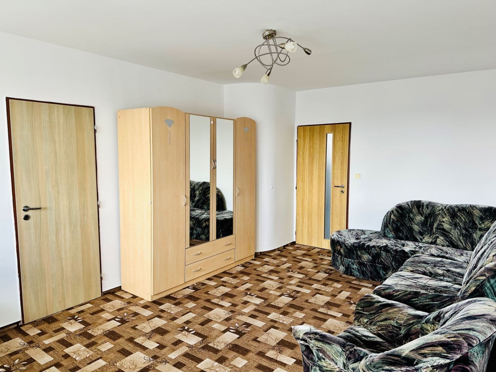 3 bedroom flat to rent, 75 m², Hekrova, Prague, Prague 3 bedroom flat to rent, 75 m², Hekrova, Prague, Prague