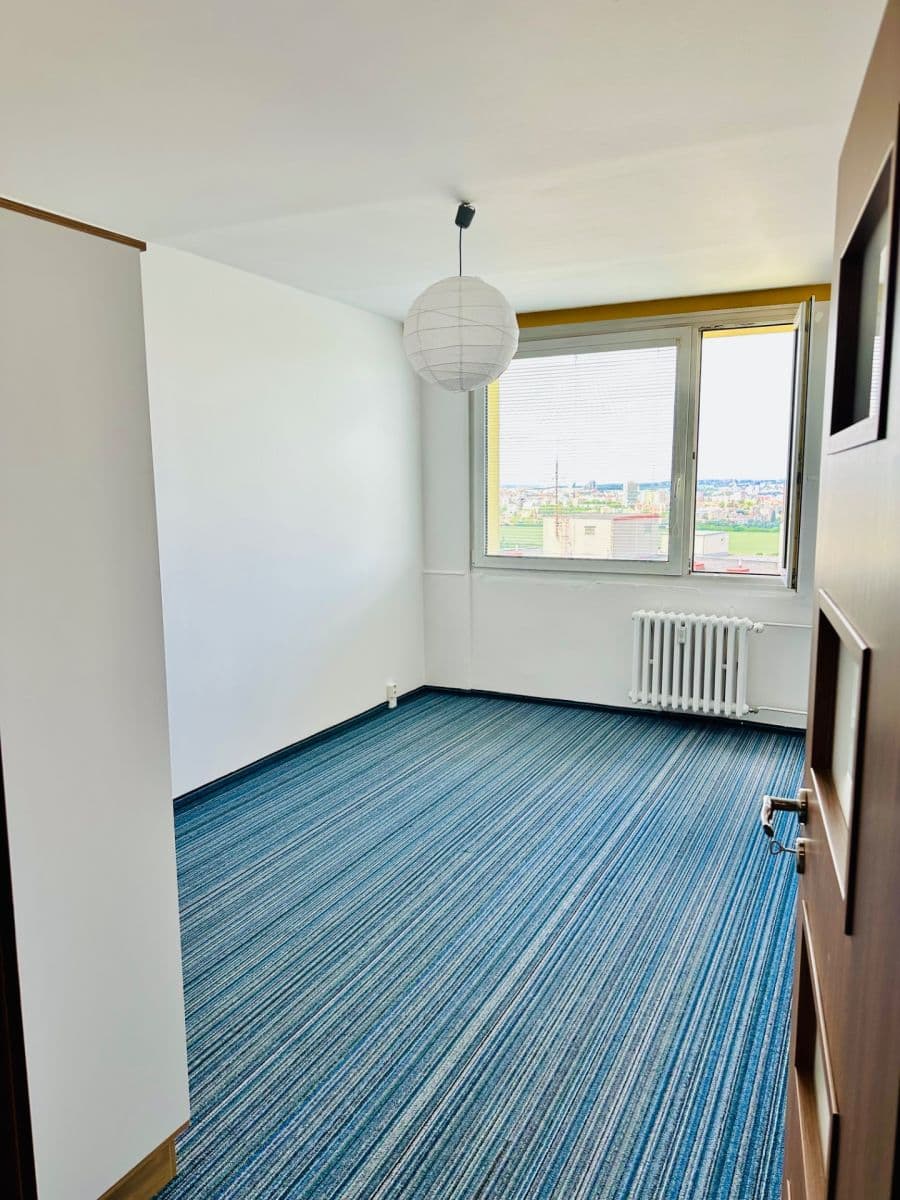 3 bedroom flat to rent, 75 m², Hekrova, Prague, Prague 3 bedroom flat to rent, 75 m², Hekrova, Prague, Prague