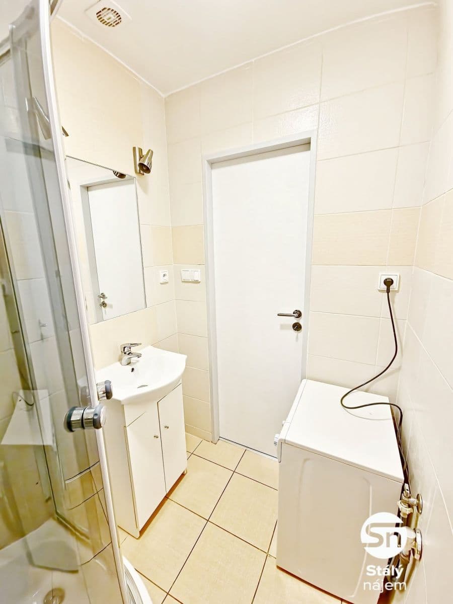 1 bedroom with open-plan kitchen flat for sale, 47 m², Oleška, Středočeský Region 1 bedroom with open-plan kitchen flat for sale, 47 m², Oleška, Středočeský Region