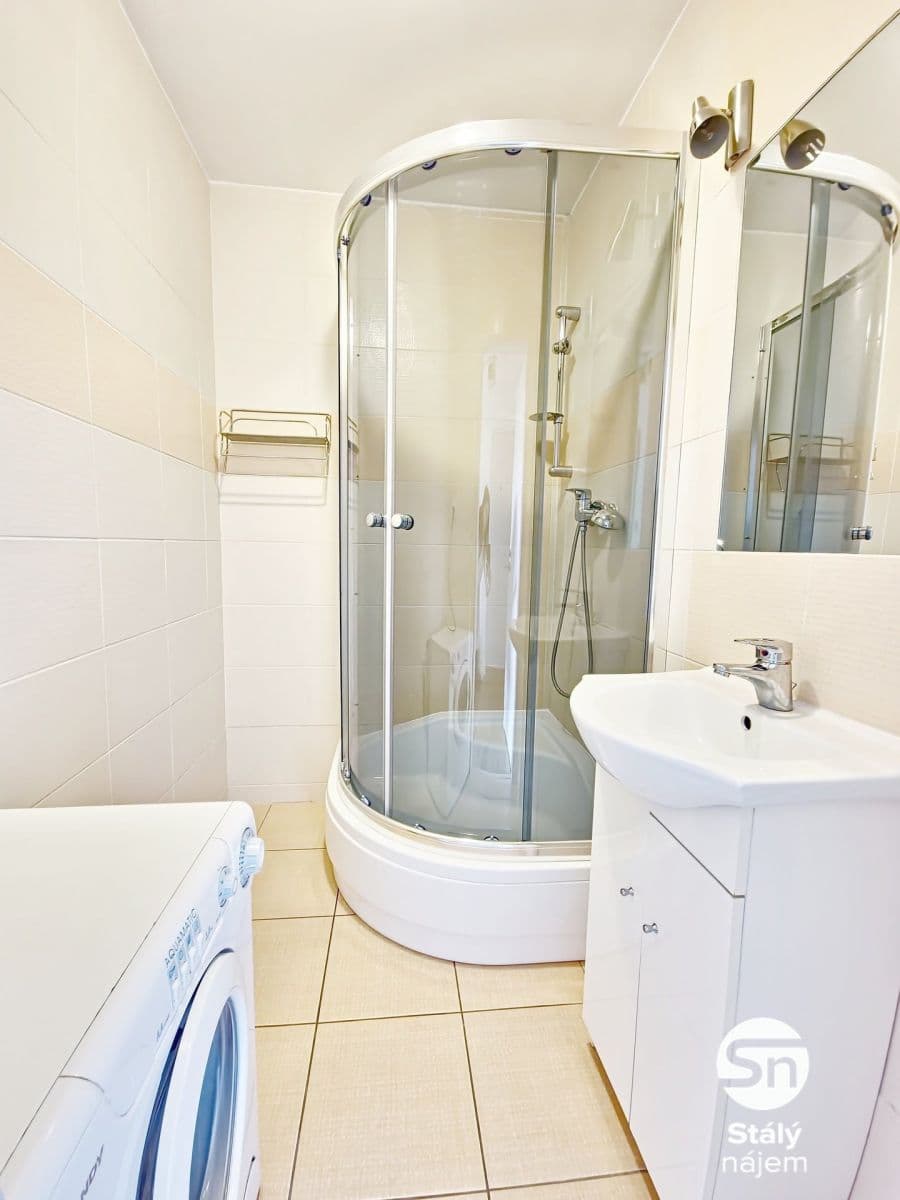 1 bedroom with open-plan kitchen flat for sale, 47 m², Oleška, Středočeský Region 1 bedroom with open-plan kitchen flat for sale, 47 m², Oleška, Středočeský Region