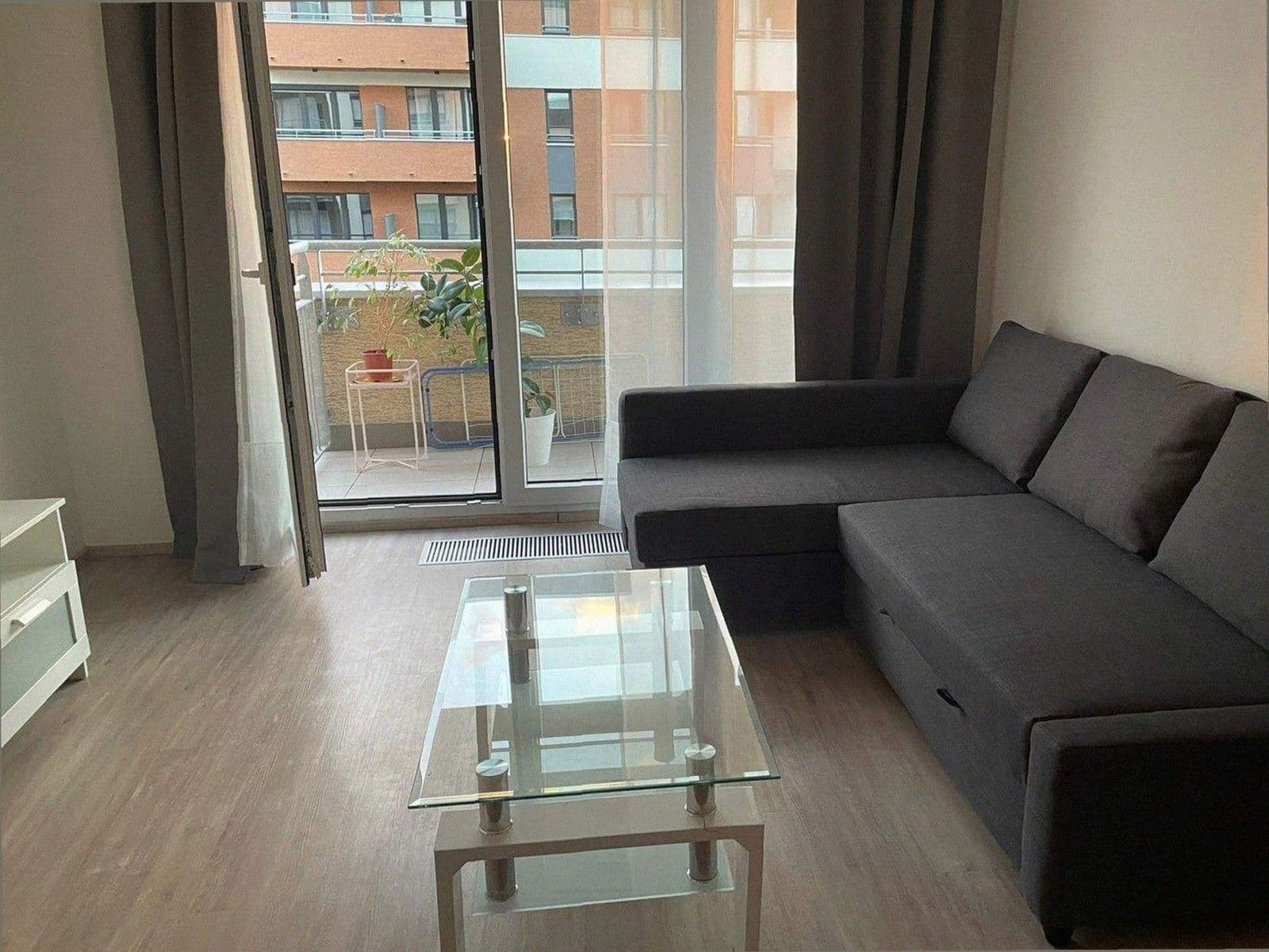 1 bedroom with open-plan kitchen flat to rent, 51 m², Do Zahrádek I, Prague, Prague 1 bedroom with open-plan kitchen flat to rent, 51 m², Do Zahrádek I, Prague, Prague