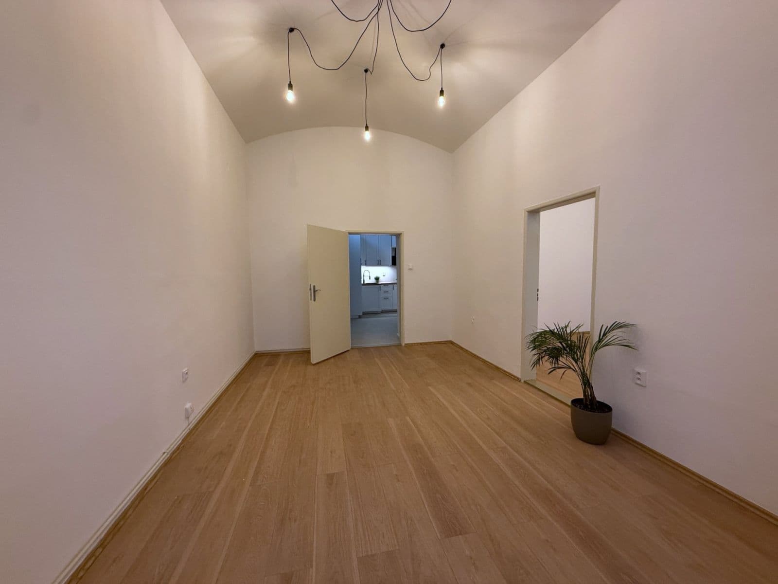 1 bedroom with open-plan kitchen flat to rent, 47 m², Gorazdova, Prague, Prague 1 bedroom with open-plan kitchen flat to rent, 47 m², Gorazdova, Prague, Prague