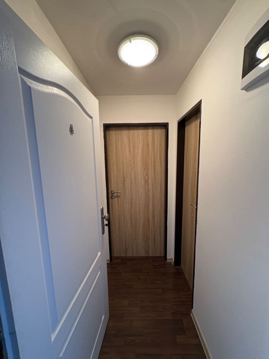 Studio flat to rent, 30 m², Nádražní, Líbeznice, Středočeský Region Studio flat to rent, 30 m², Nádražní, Líbeznice, Středočeský Region