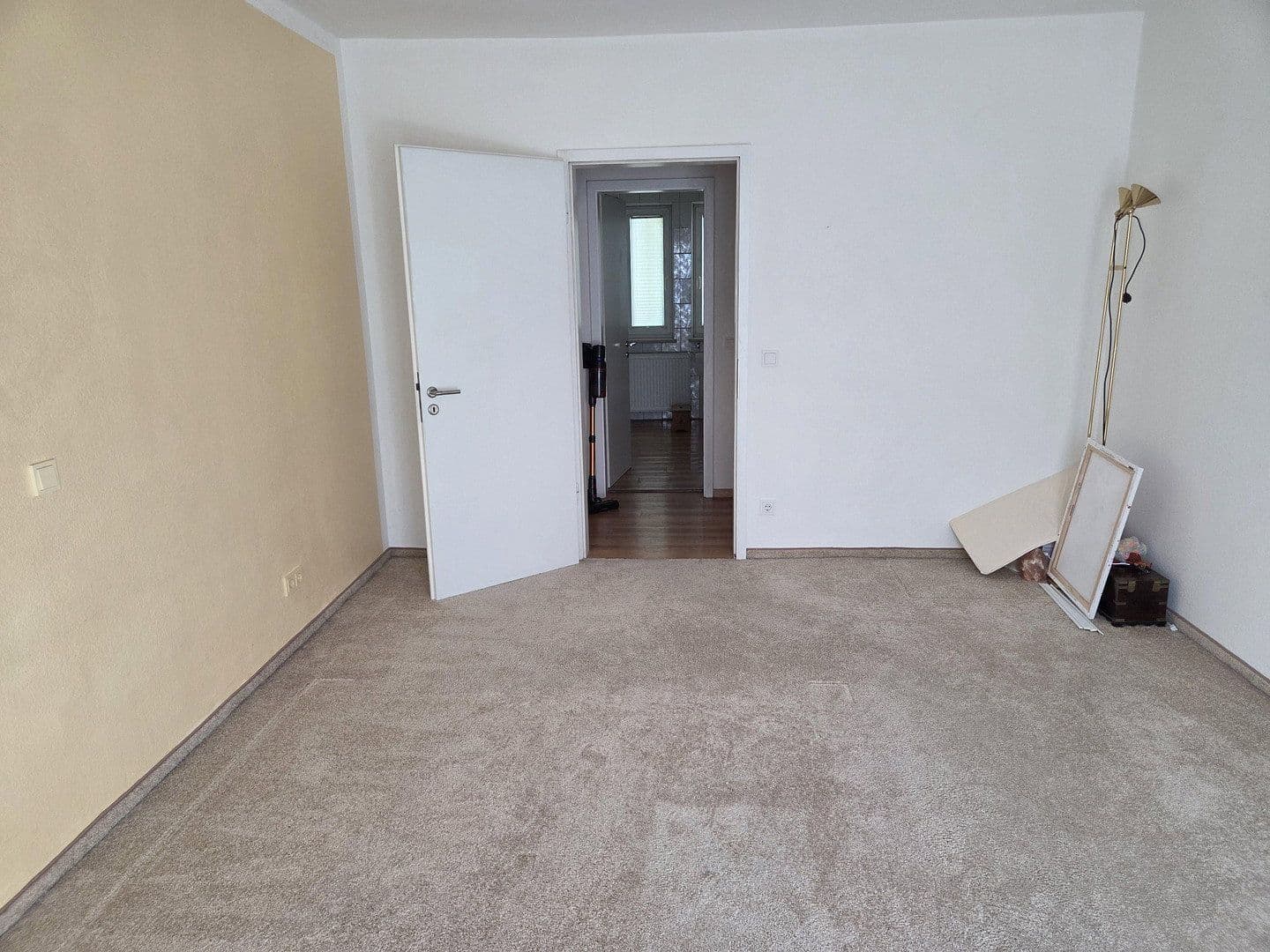1 bedroom with open-plan kitchen flat to rent, 80 m², Nürnberg, Bavaria 1 bedroom with open-plan kitchen flat to rent, 80 m², Nürnberg, Bavaria