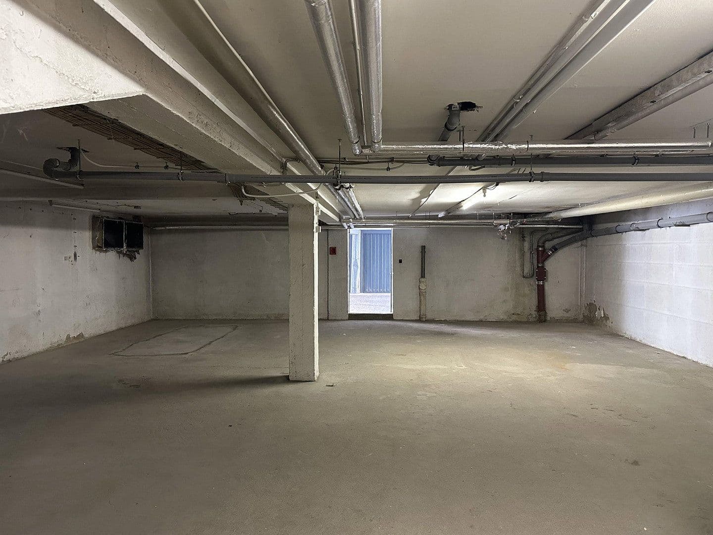 non-residential property to rent, 136 m², Mundenheimerstr. 237, Ludwigshafen am Rhein, Rhineland-Palatinate non-residential property to rent, 136 m², Mundenheimerstr. 237, Ludwigshafen am Rhein, Rhineland-Palatinate