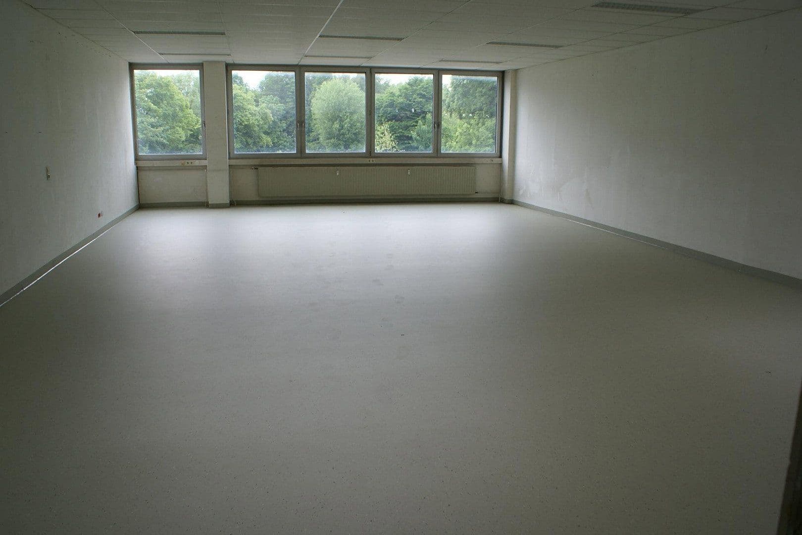 office to rent, 100 m², Aalen, Baden-Württemberg office to rent, 100 m², Aalen, Baden-Württemberg