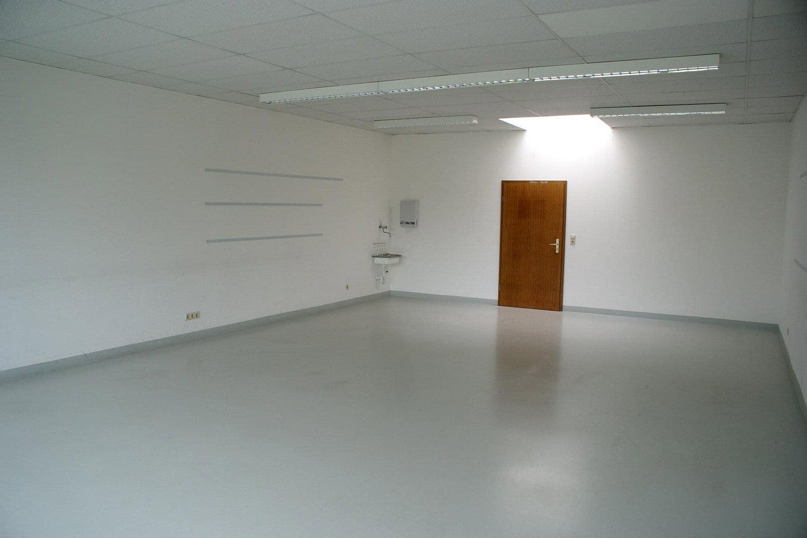 office to rent, 100 m², Aalen, Baden-Württemberg office to rent, 100 m², Aalen, Baden-Württemberg