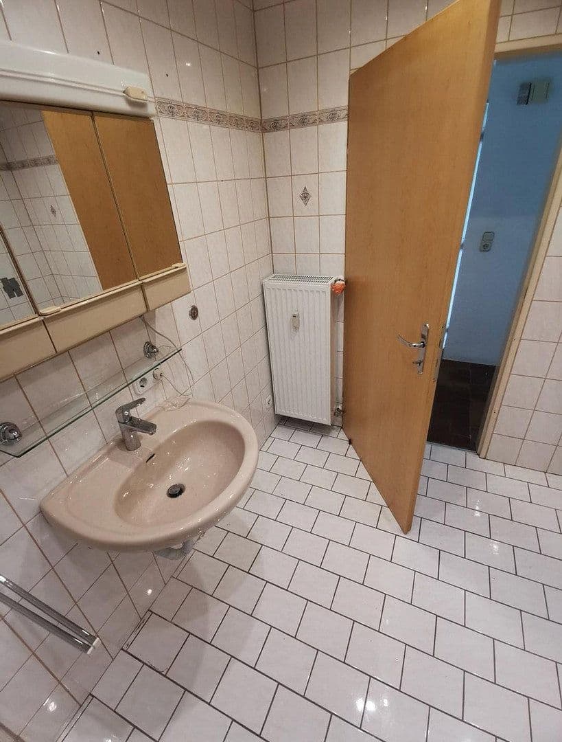 1 bedroom with open-plan kitchen flat for sale, 68 m², Taunusstein, Hesse 1 bedroom with open-plan kitchen flat for sale, 68 m², Taunusstein, Hesse