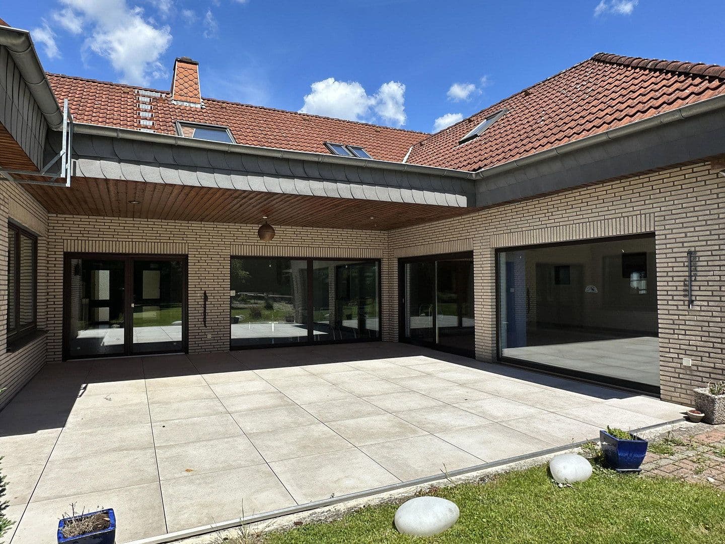 house for sale, 300 m², An den Lindenbäumen 58, Fuldabrück, Hesse house for sale, 300 m², An den Lindenbäumen 58, Fuldabrück, Hesse
