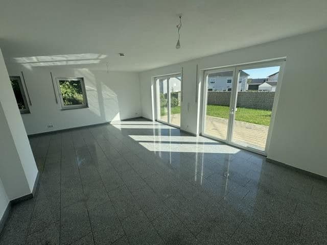 house for sale, 150 m², Frühlingsstraße 18, Schrobenhausen, Bavaria house for sale, 150 m², Frühlingsstraße 18, Schrobenhausen, Bavaria