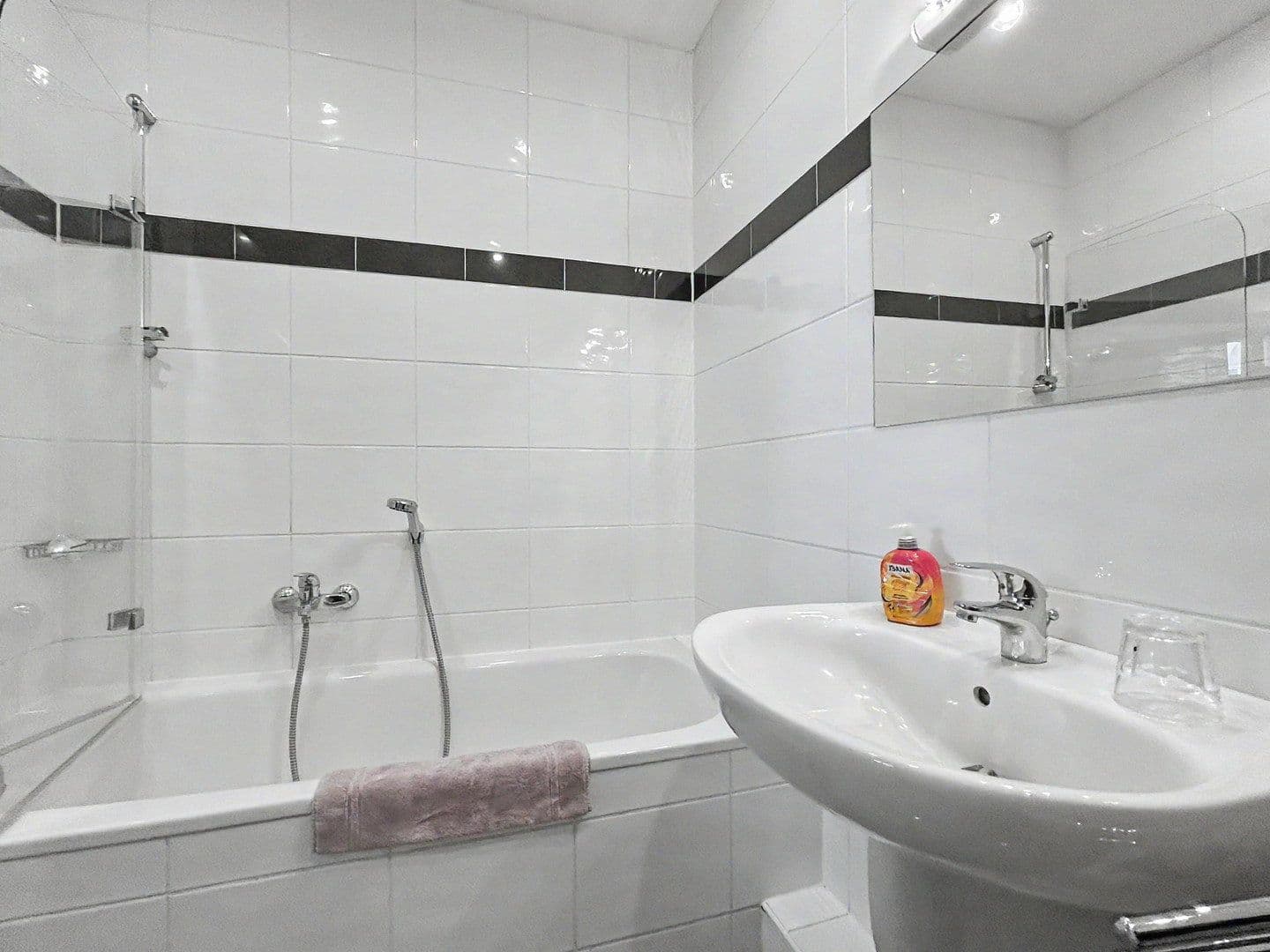 1 bedroom flat to rent, 40 m², Neusser Straße 695, Köln, North Rhine-Westphalia 1 bedroom flat to rent, 40 m², Neusser Straße 695, Köln, North Rhine-Westphalia