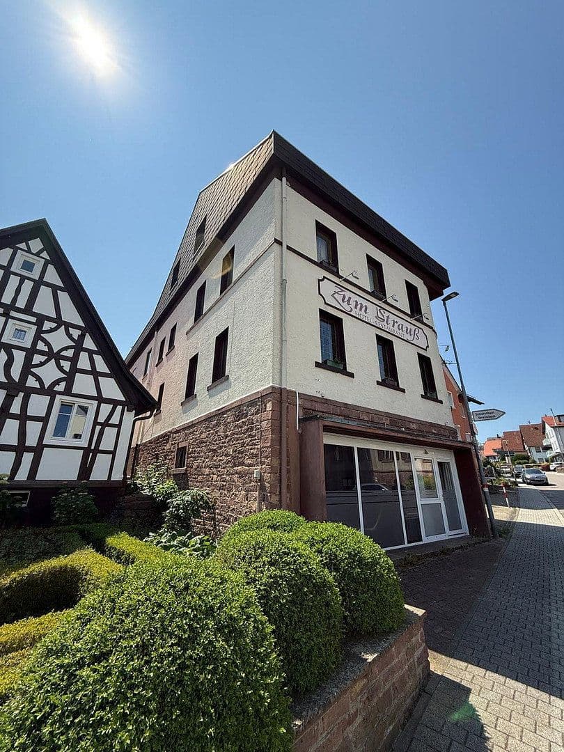 1 bedroom with open-plan kitchen flat to rent, 78 m², Ettlingen, Baden-Württemberg 1 bedroom with open-plan kitchen flat to rent, 78 m², Ettlingen, Baden-Württemberg