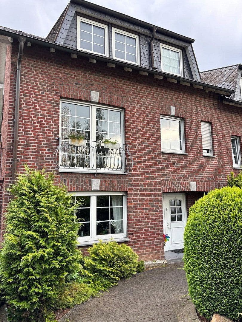 house for sale, 173 m², Aachen, North Rhine-Westphalia house for sale, 173 m², Aachen, North Rhine-Westphalia