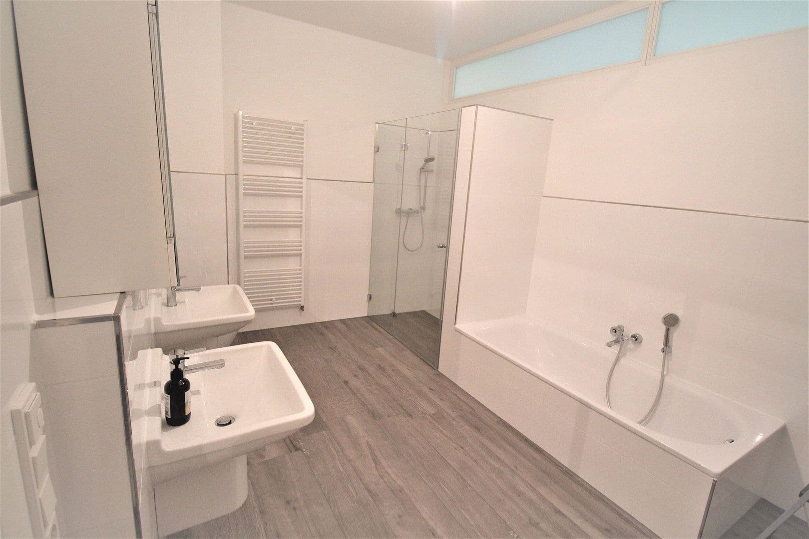 3 bedroom flat to rent, 128 m², Contrescarpe 95-97, Bremen, Bremen 3 bedroom flat to rent, 128 m², Contrescarpe 95-97, Bremen, Bremen