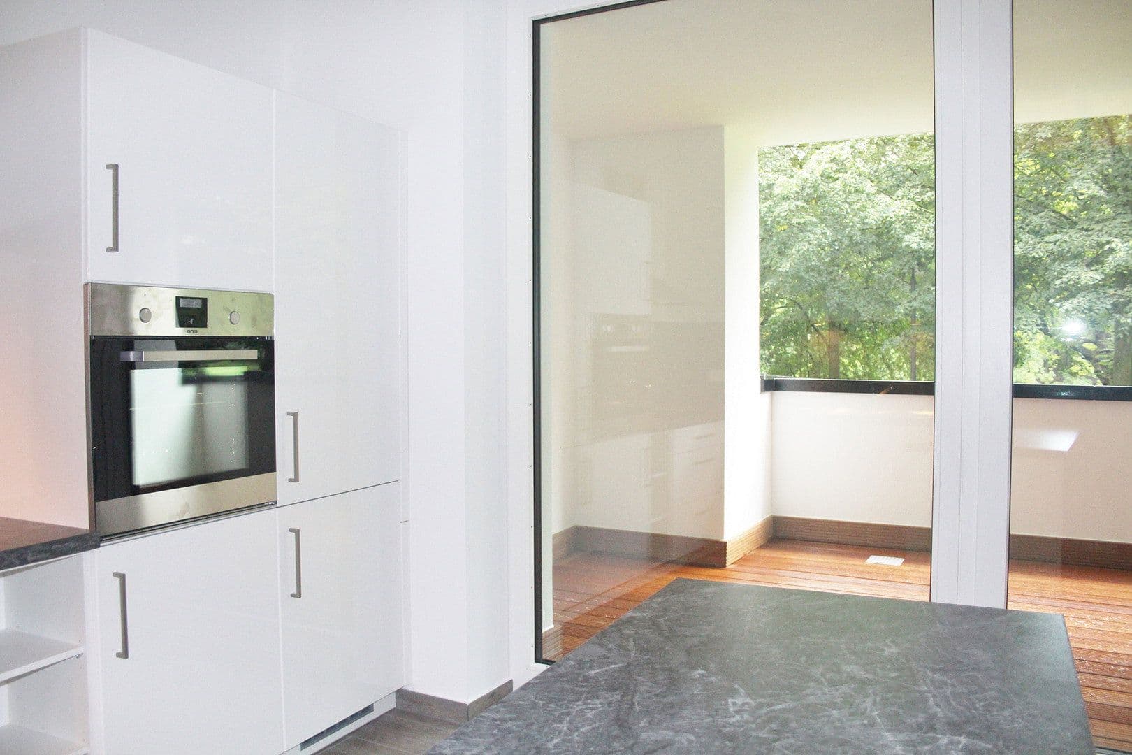 3 bedroom flat to rent, 128 m², Contrescarpe 95-97, Bremen, Bremen 3 bedroom flat to rent, 128 m², Contrescarpe 95-97, Bremen, Bremen