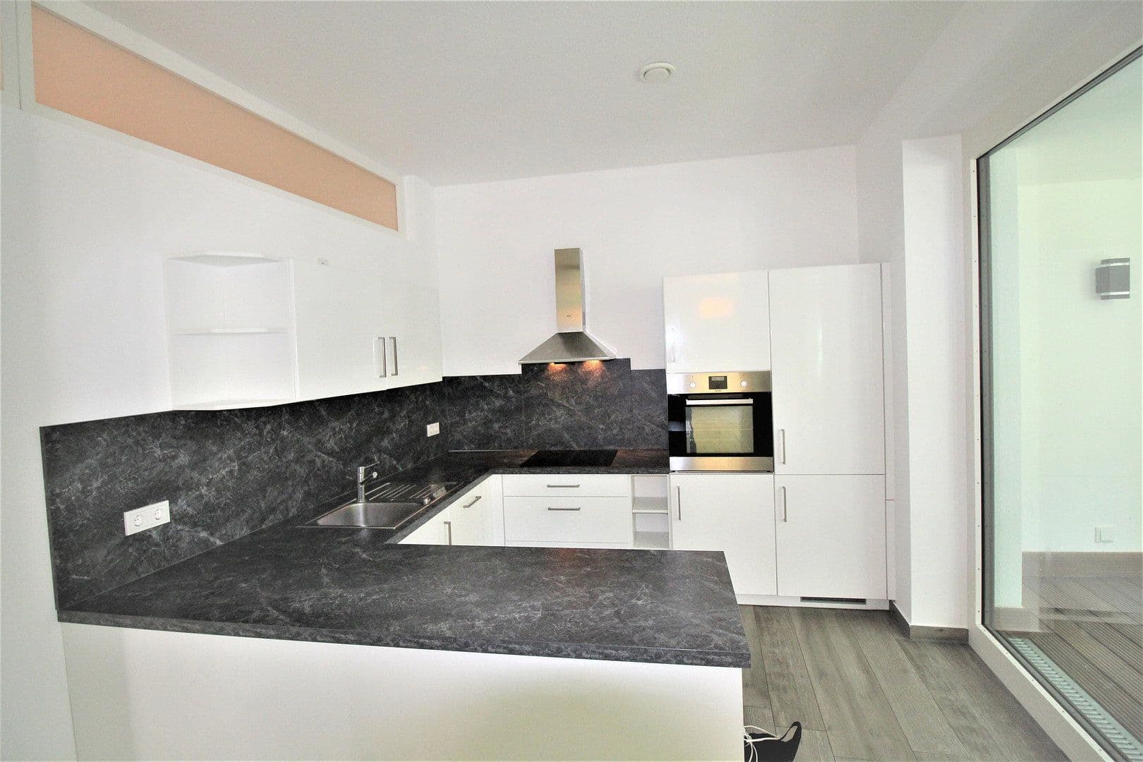3 bedroom flat to rent, 128 m², Contrescarpe 95-97, Bremen, Bremen 3 bedroom flat to rent, 128 m², Contrescarpe 95-97, Bremen, Bremen