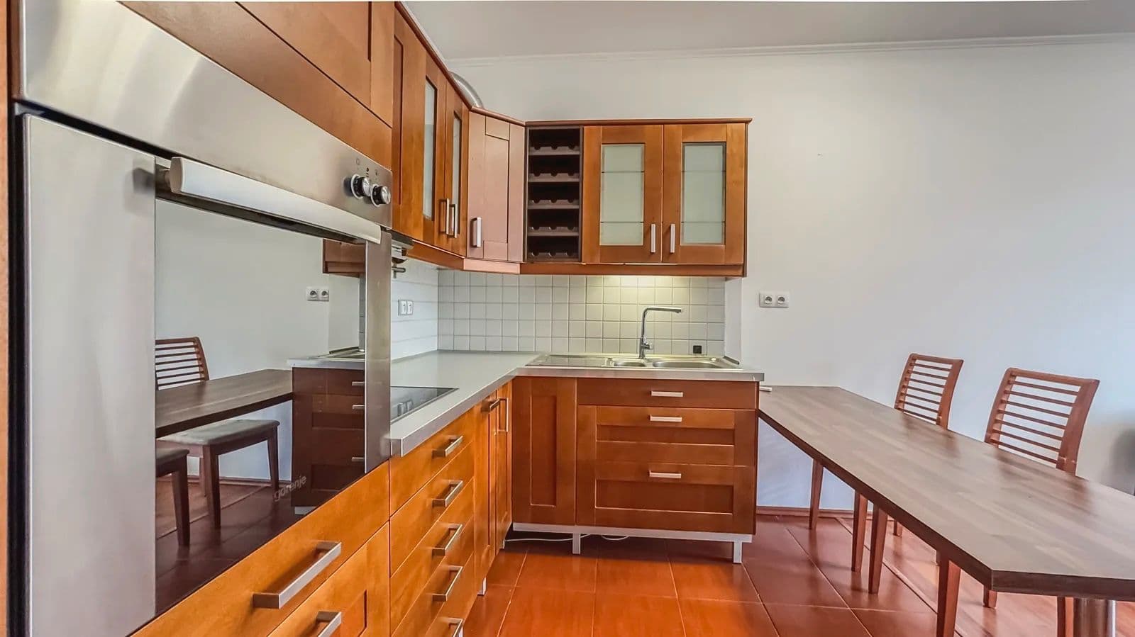 1 bedroom with open-plan kitchen flat to rent, 53 m², Pod Harfou, Prague, Prague 1 bedroom with open-plan kitchen flat to rent, 53 m², Pod Harfou, Prague, Prague