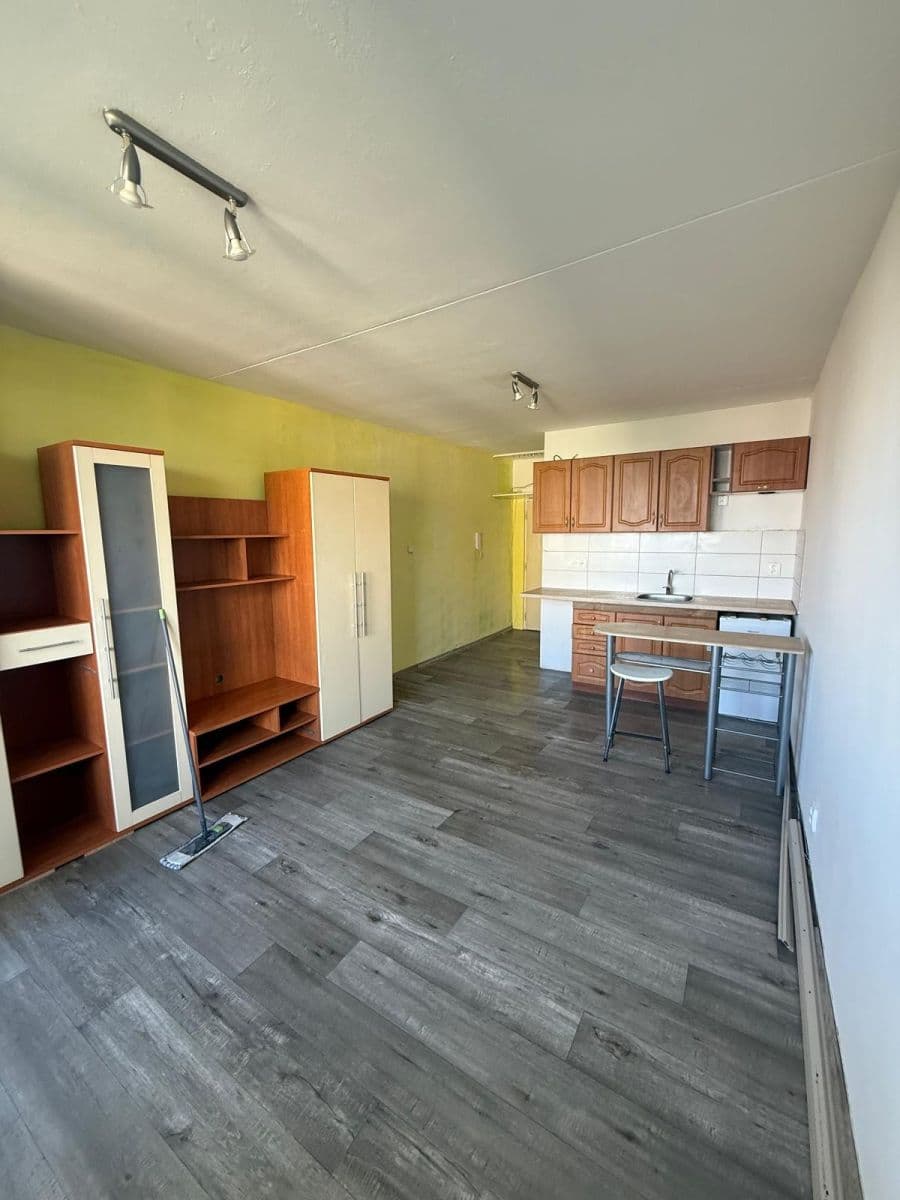 Studio flat to rent, 28 m², Voroněžská, Brno, Jihomoravský Region Studio flat to rent, 28 m², Voroněžská, Brno, Jihomoravský Region