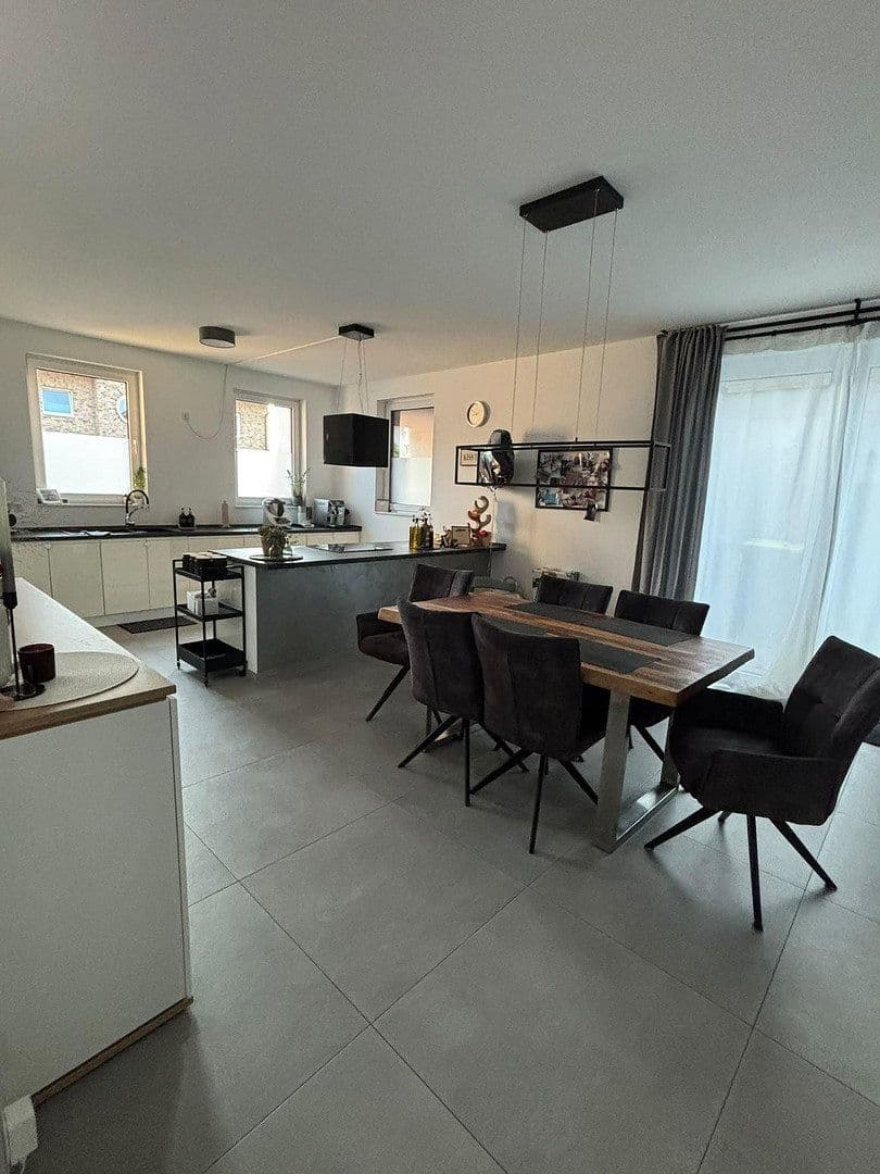 3 bedroom flat to rent, 125 m², Merzenich, North Rhine-Westphalia 3 bedroom flat to rent, 125 m², Merzenich, North Rhine-Westphalia