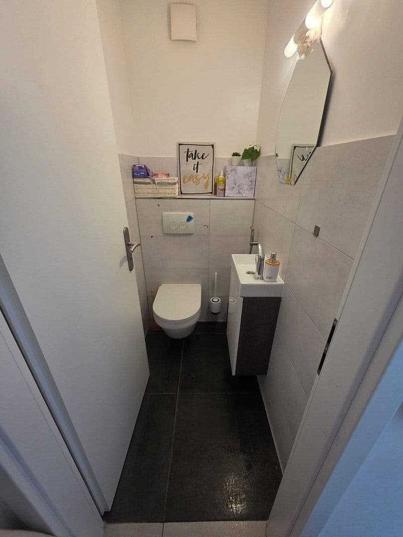 2 bedroom with open-plan kitchen flat for sale, 80 m², Fellbach, Baden-Württemberg 2 bedroom with open-plan kitchen flat for sale, 80 m², Fellbach, Baden-Württemberg