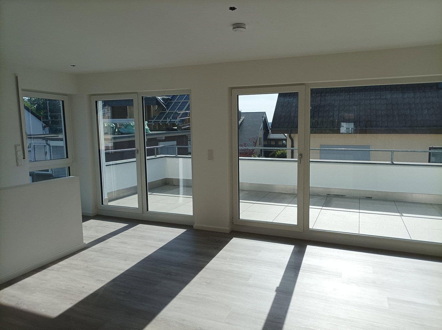 3 bedroom with open-plan kitchen flat to rent, 119 m², Uhldingen-Mühlhofen, Baden-Württemberg 3 bedroom with open-plan kitchen flat to rent, 119 m², Uhldingen-Mühlhofen, Baden-Württemberg