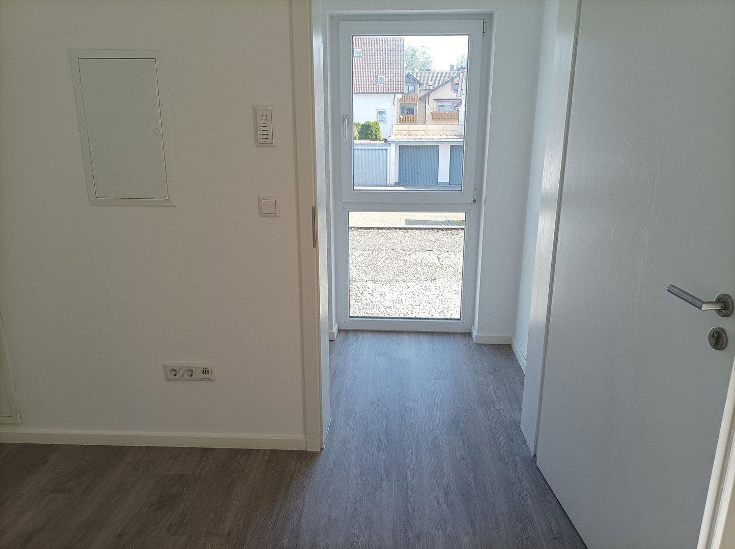 3 bedroom with open-plan kitchen flat to rent, 119 m², Uhldingen-Mühlhofen, Baden-Württemberg 3 bedroom with open-plan kitchen flat to rent, 119 m², Uhldingen-Mühlhofen, Baden-Württemberg