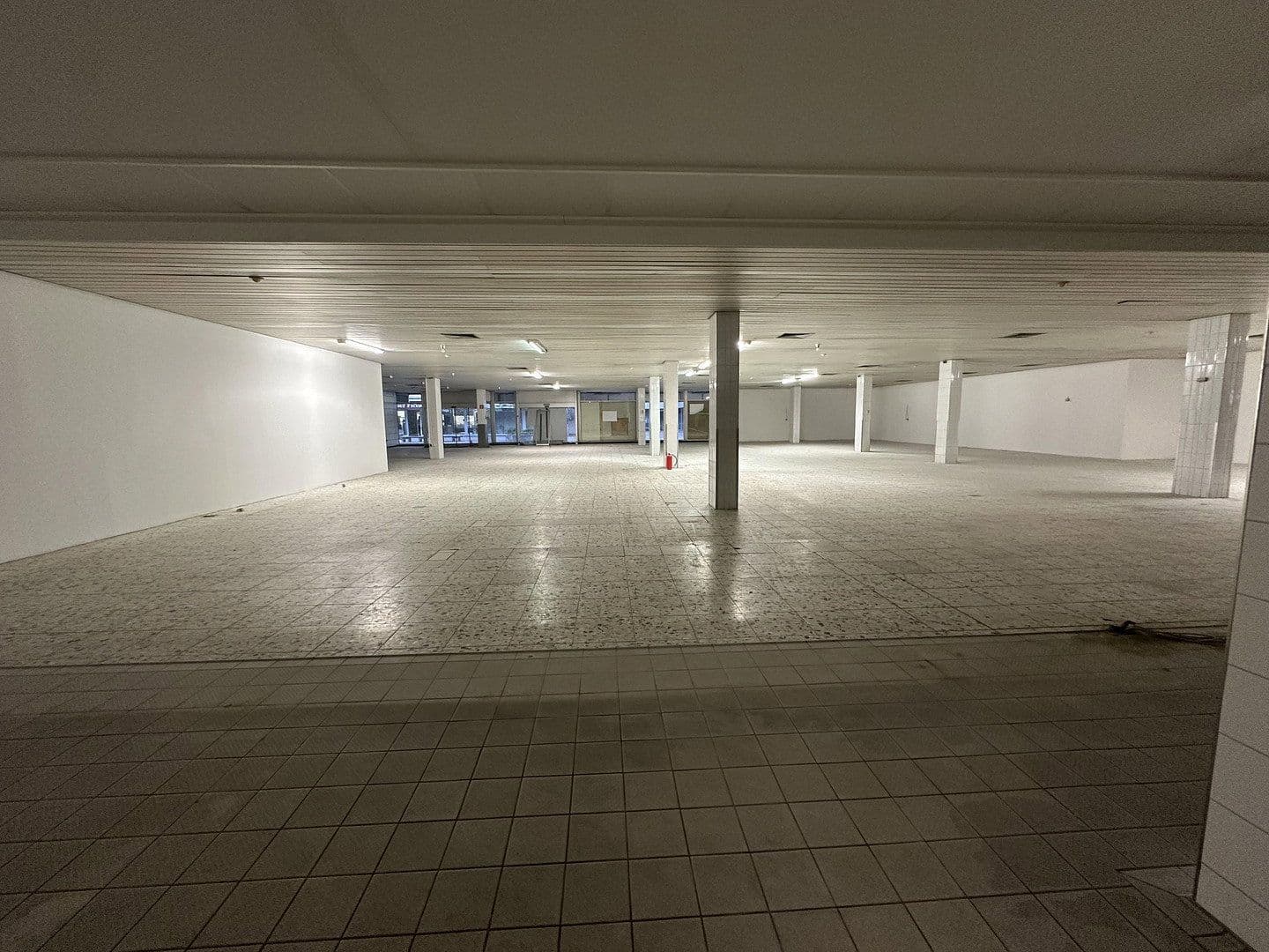 non-residential property to rent, 1,236 m², MierendorffWeg 19, Essen, North Rhine-Westphalia non-residential property to rent, 1,236 m², MierendorffWeg 19, Essen, North Rhine-Westphalia