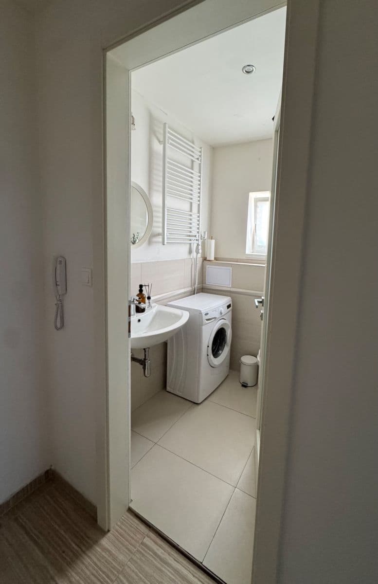 Studio flat to rent, 27 m², V Závětří, Prague, Prague Studio flat to rent, 27 m², V Závětří, Prague, Prague